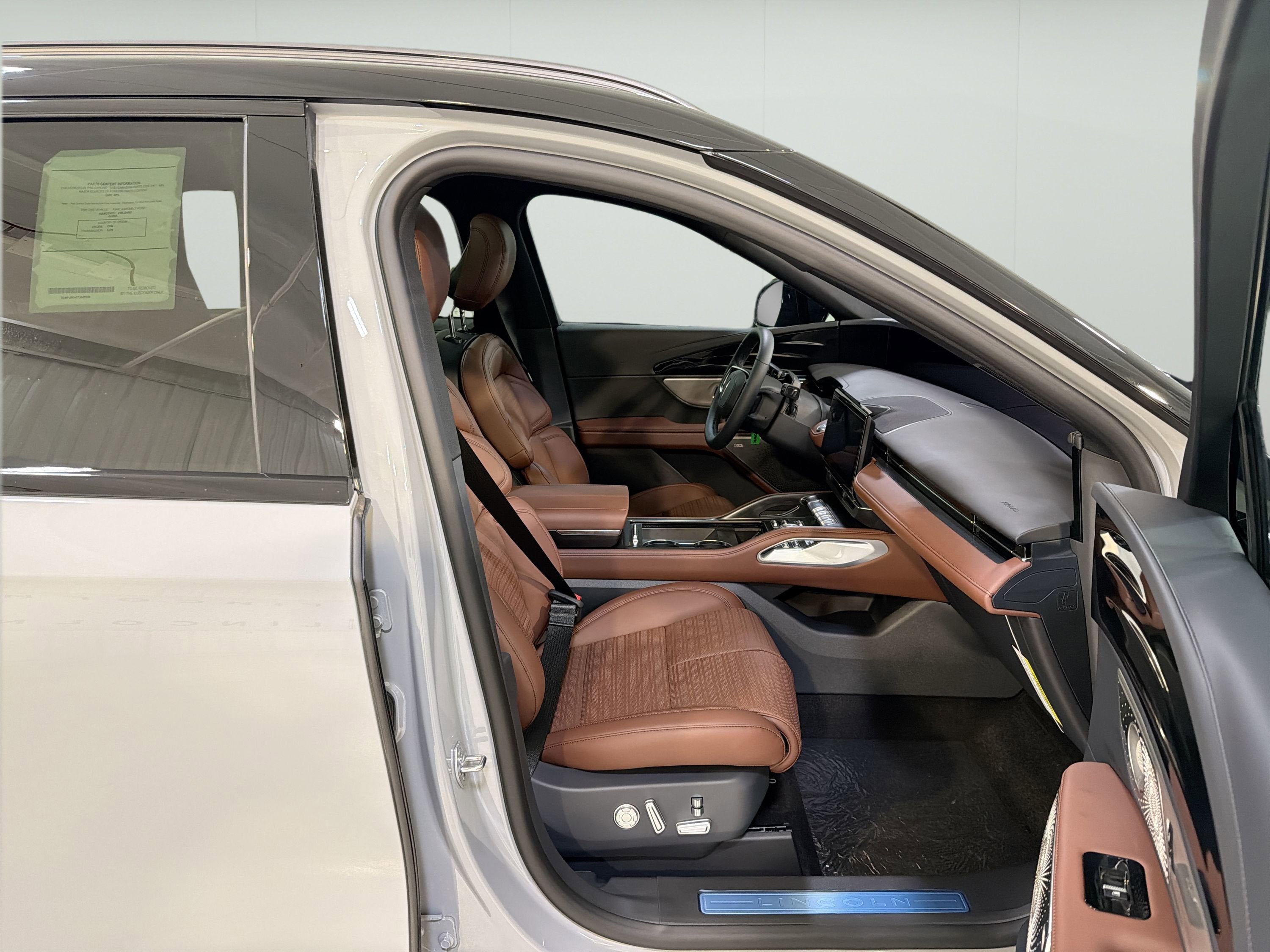 2026 Lincoln Nautilus Reserve Hybrid