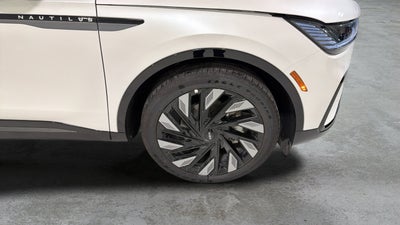 2026 Lincoln Nautilus Reserve Hybrid