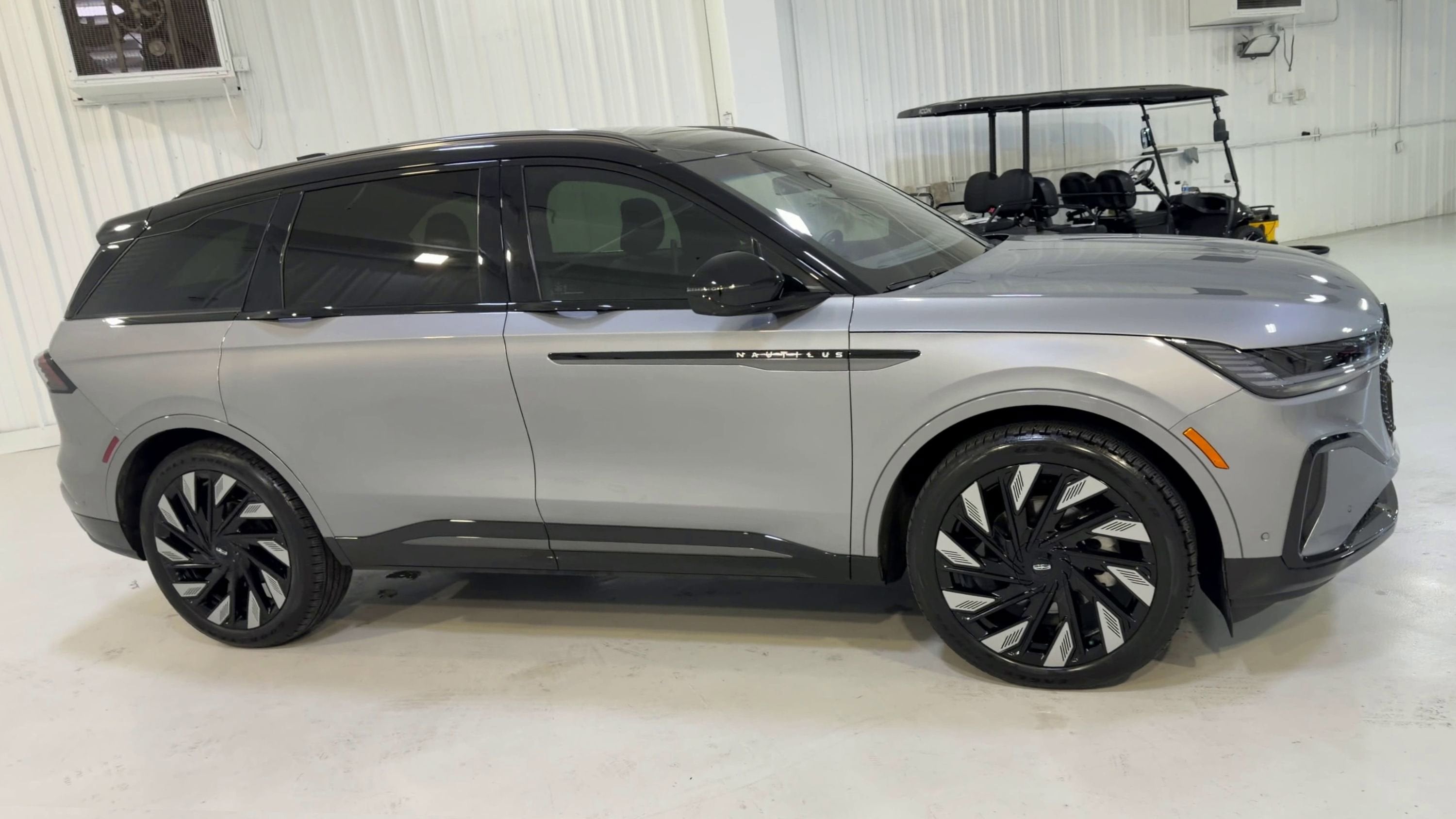 2024 Lincoln Nautilus Reserve