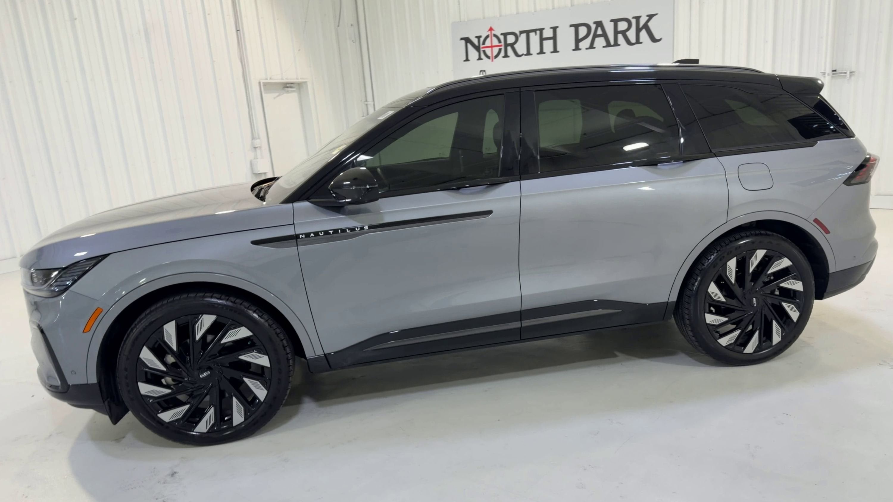 2024 Lincoln Nautilus Reserve