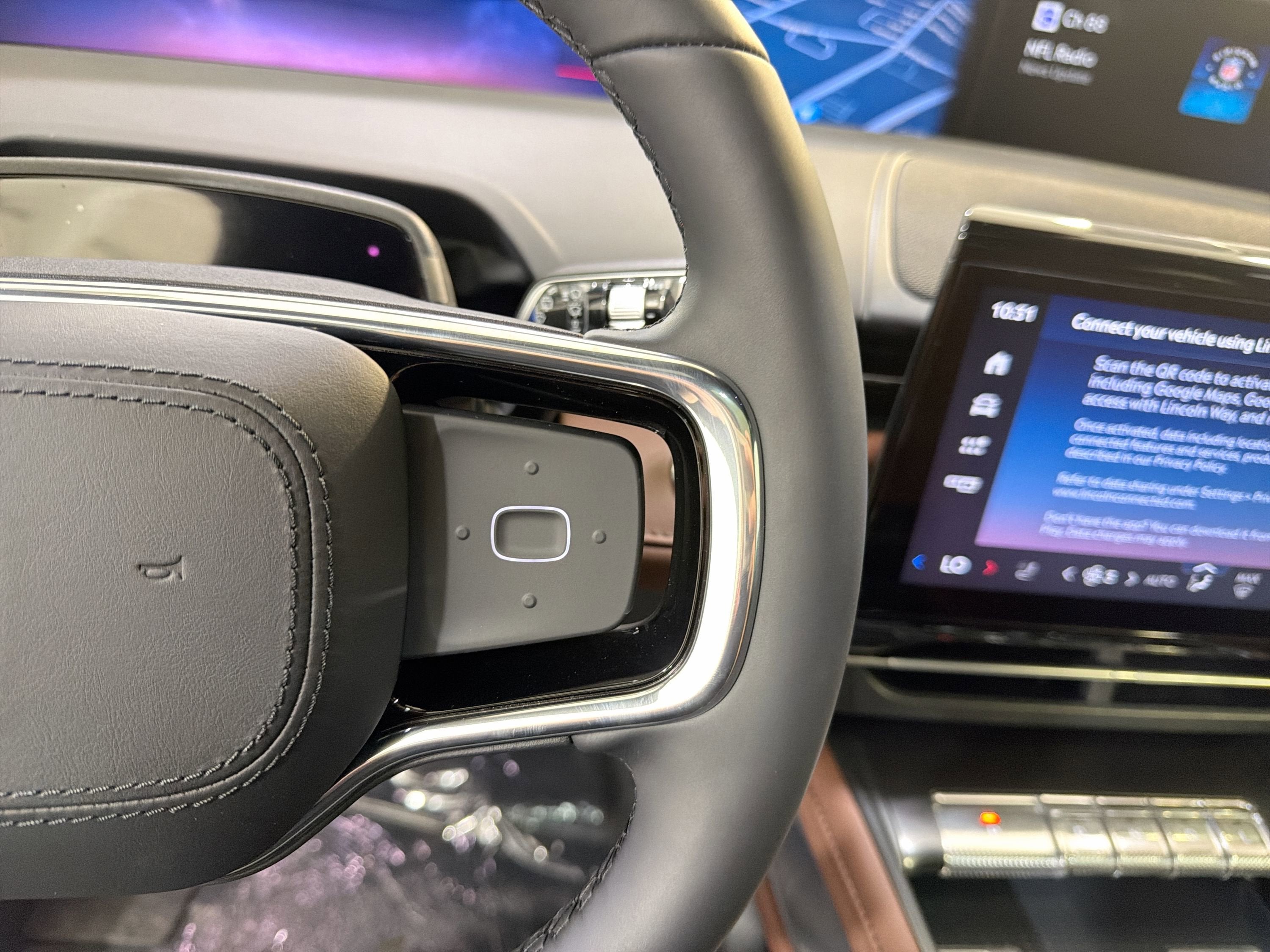 2026 Lincoln Nautilus Reserve Hybrid