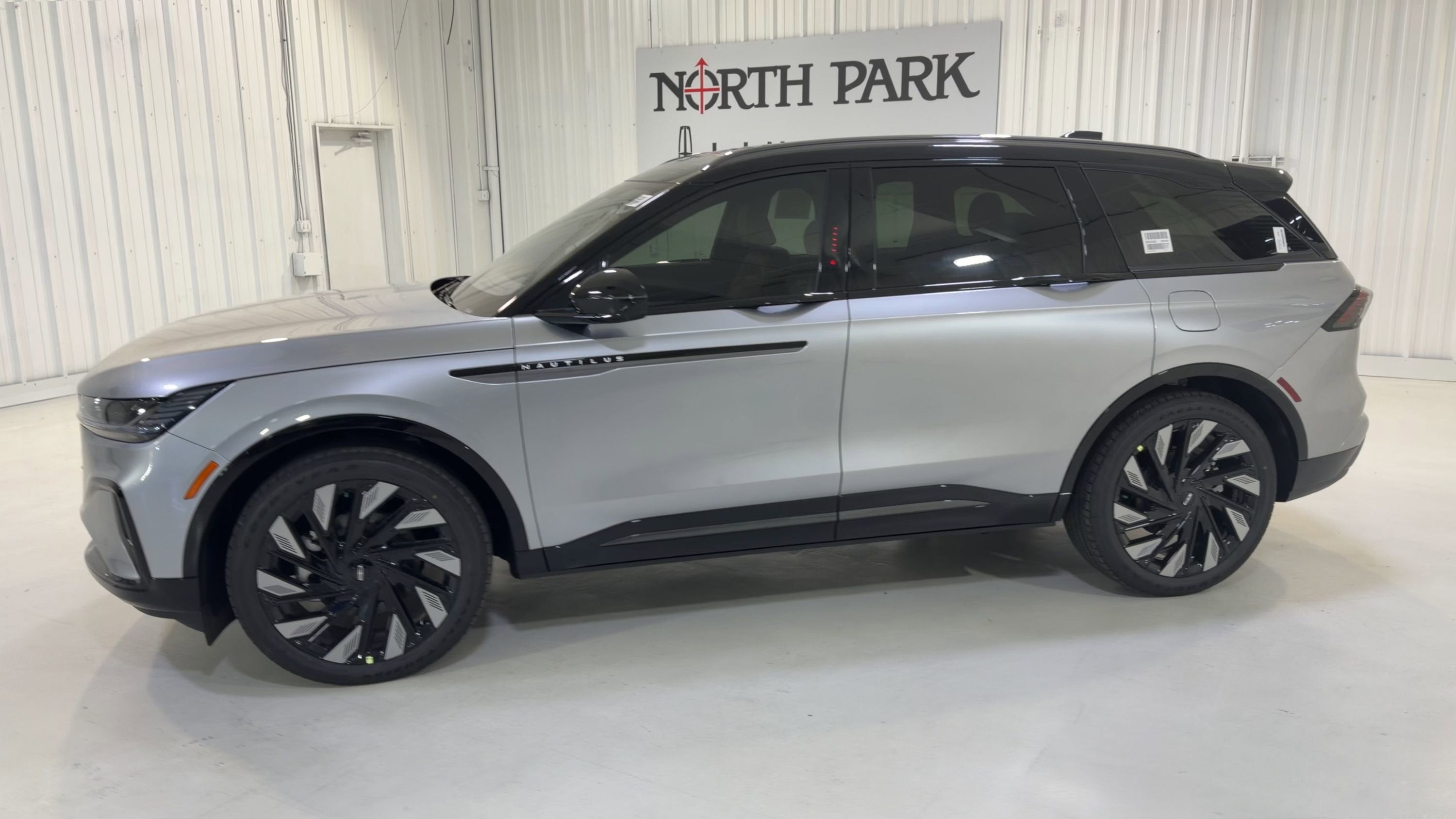 2026 Lincoln Nautilus Reserve Hybrid