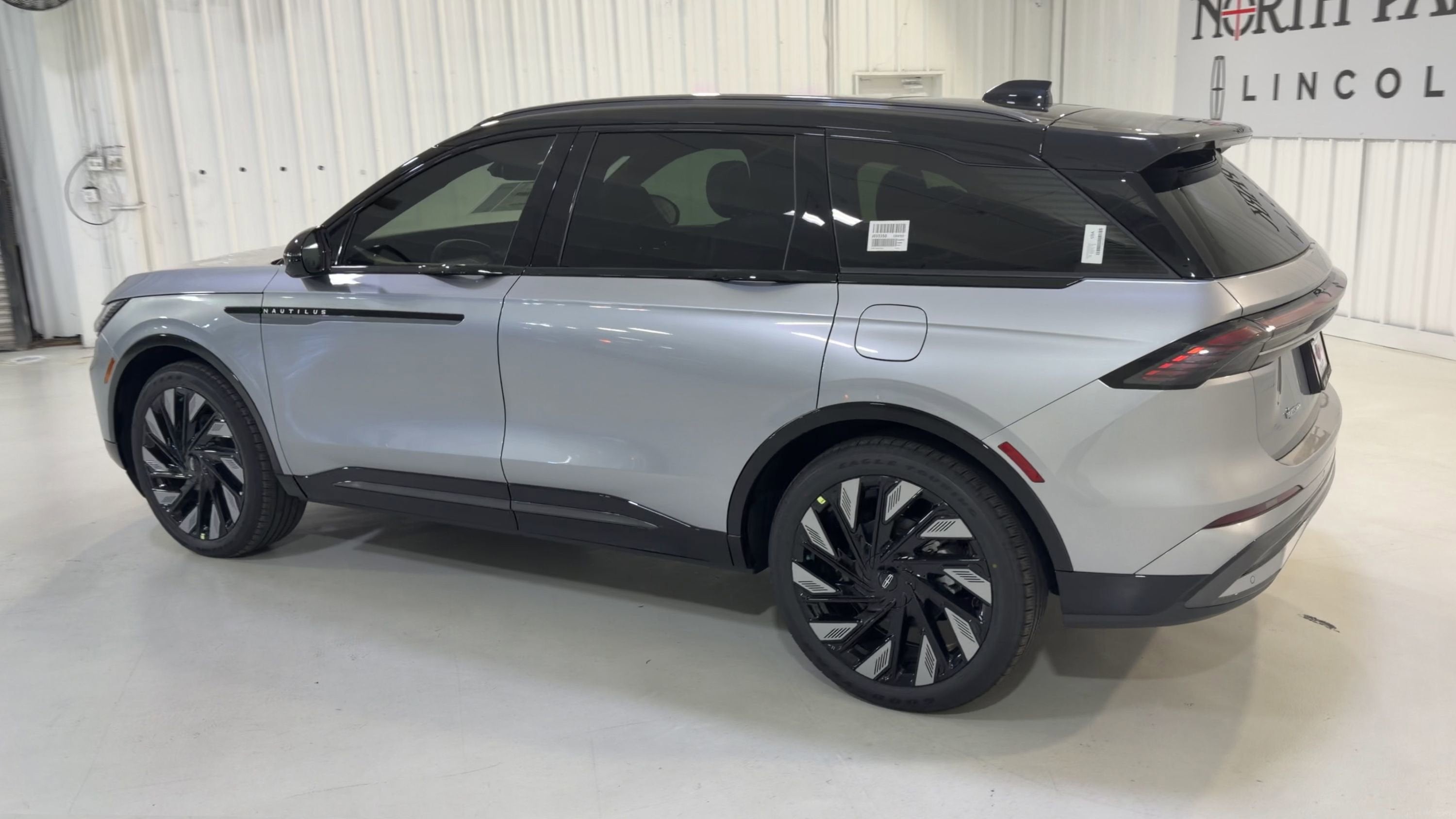 2026 Lincoln Nautilus Reserve Hybrid