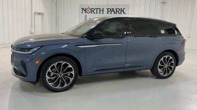 2026 Lincoln Nautilus Reserve Hybrid