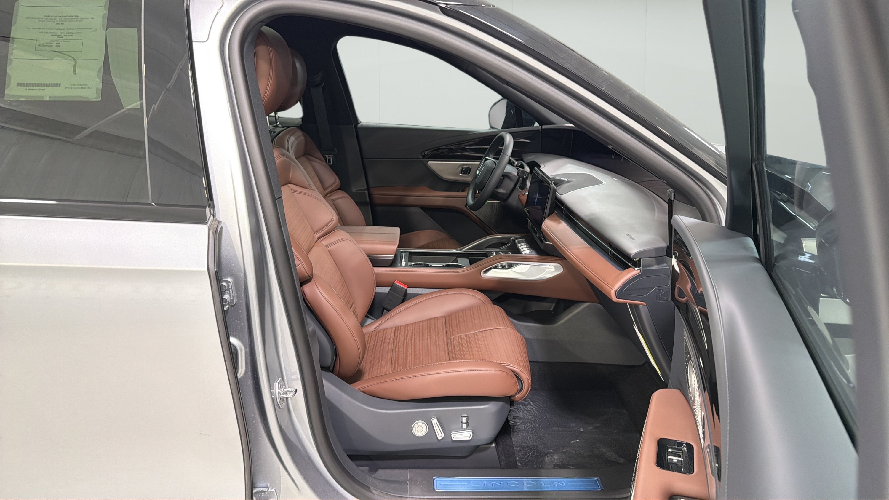 2026 Lincoln Nautilus Reserve Hybrid