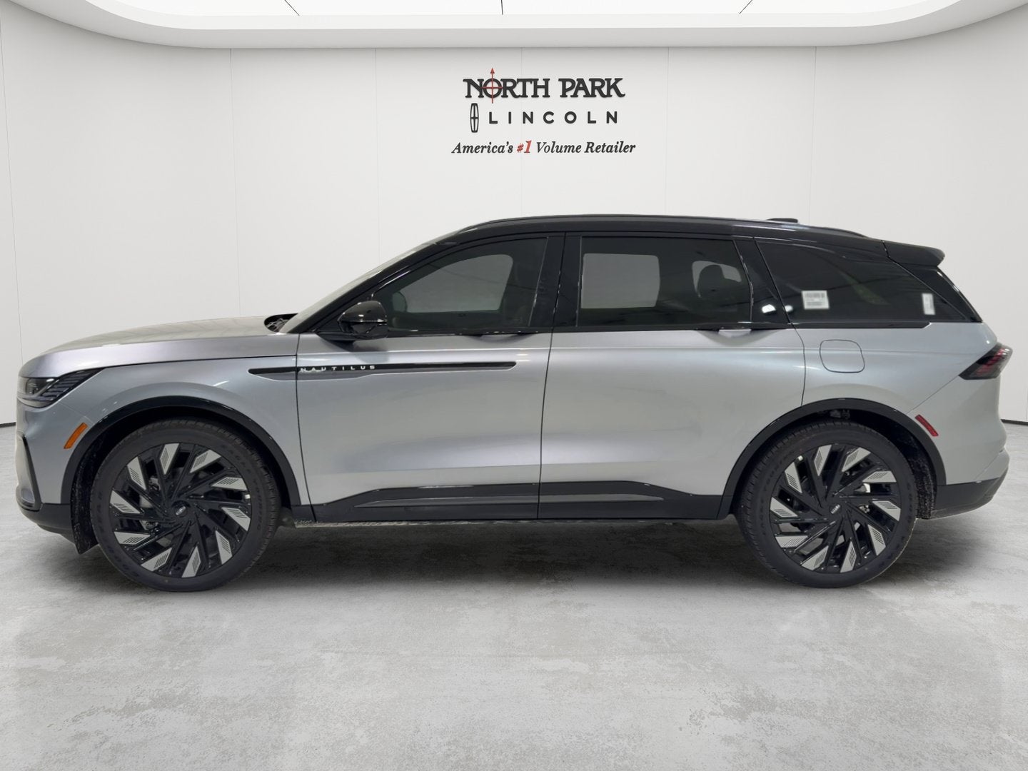 2026 Lincoln Nautilus Reserve Hybrid