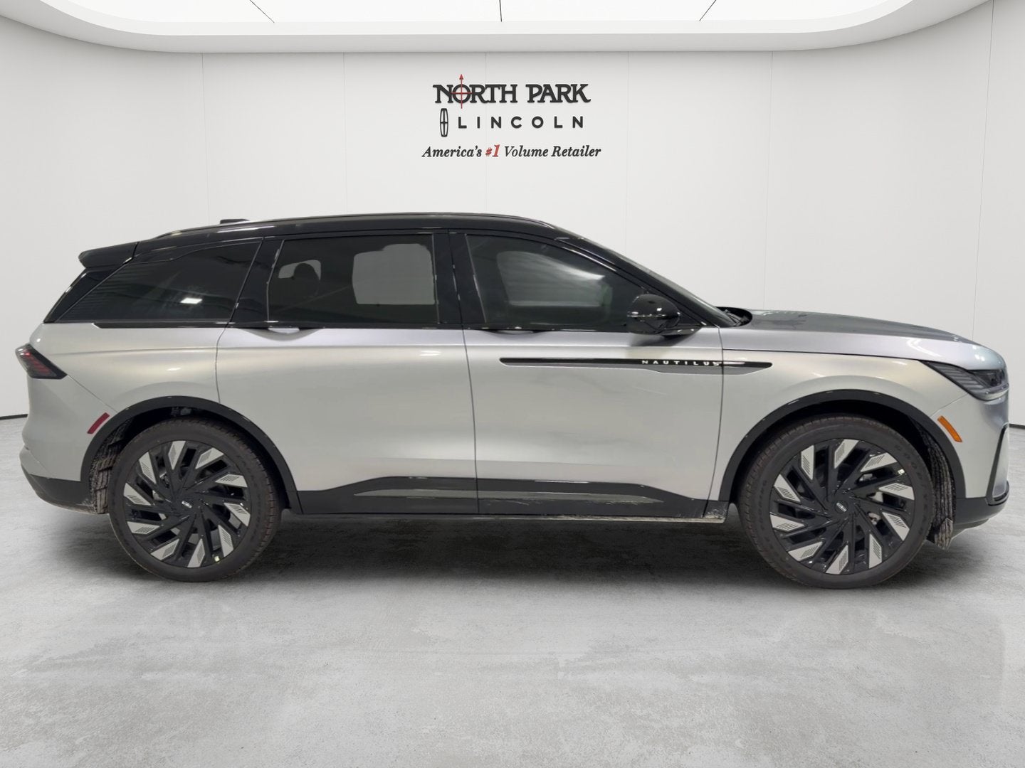 2026 Lincoln Nautilus Reserve Hybrid