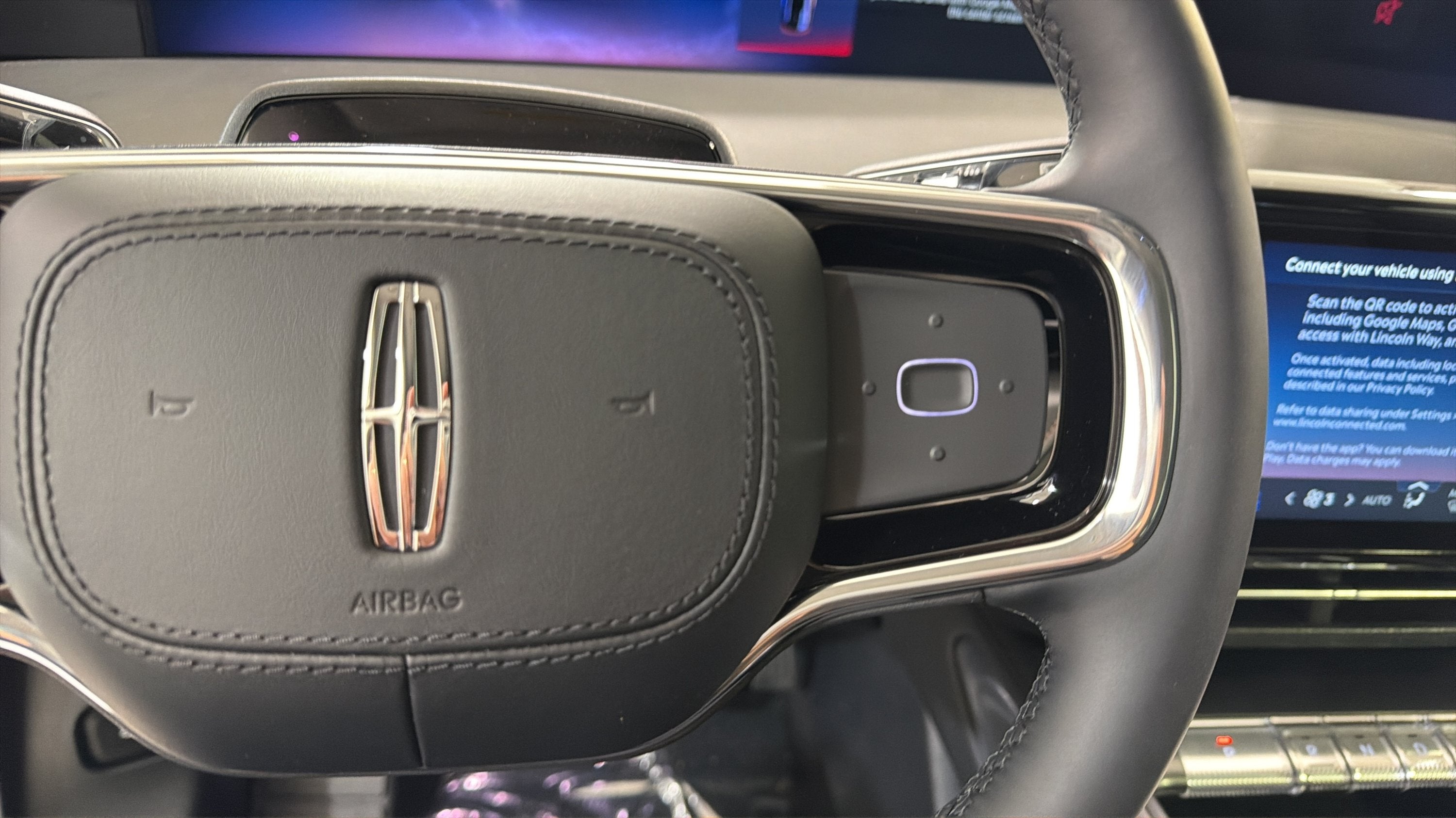 2026 Lincoln Nautilus Reserve Hybrid