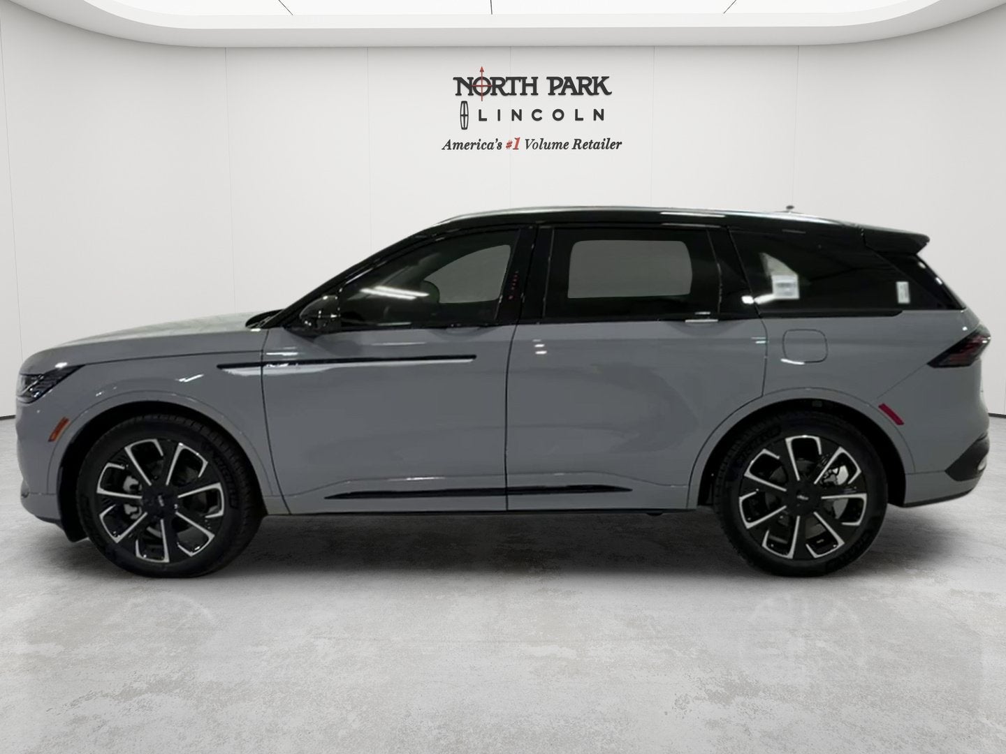 2026 Lincoln Nautilus Reserve Hybrid