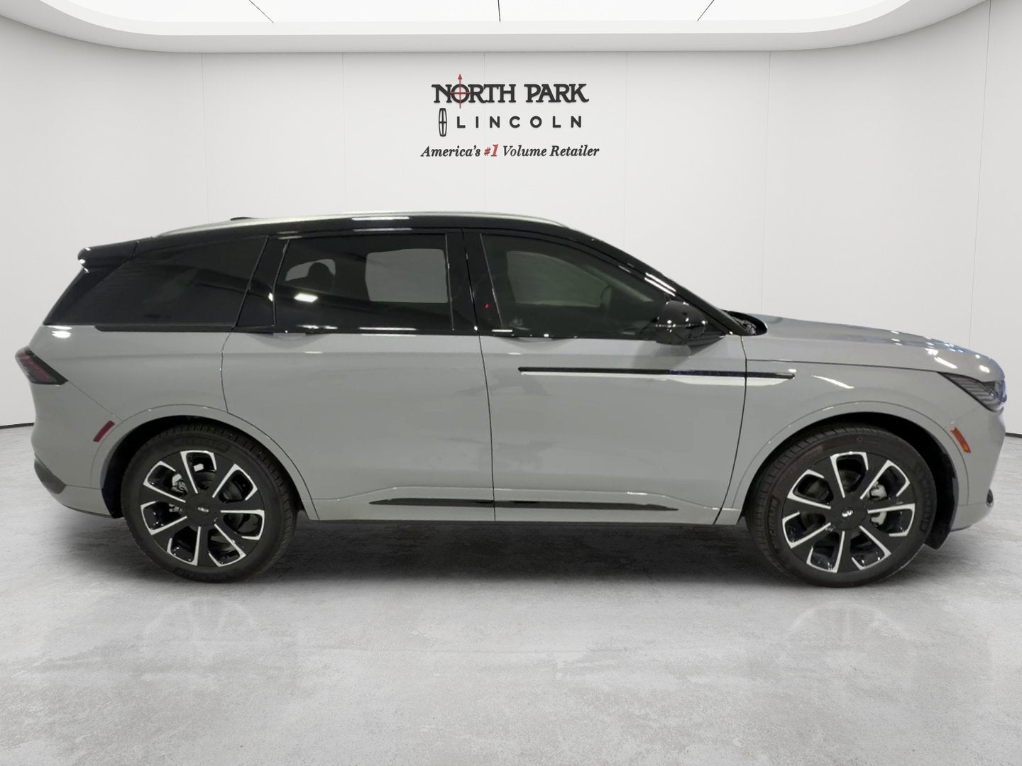 2026 Lincoln Nautilus Reserve Hybrid
