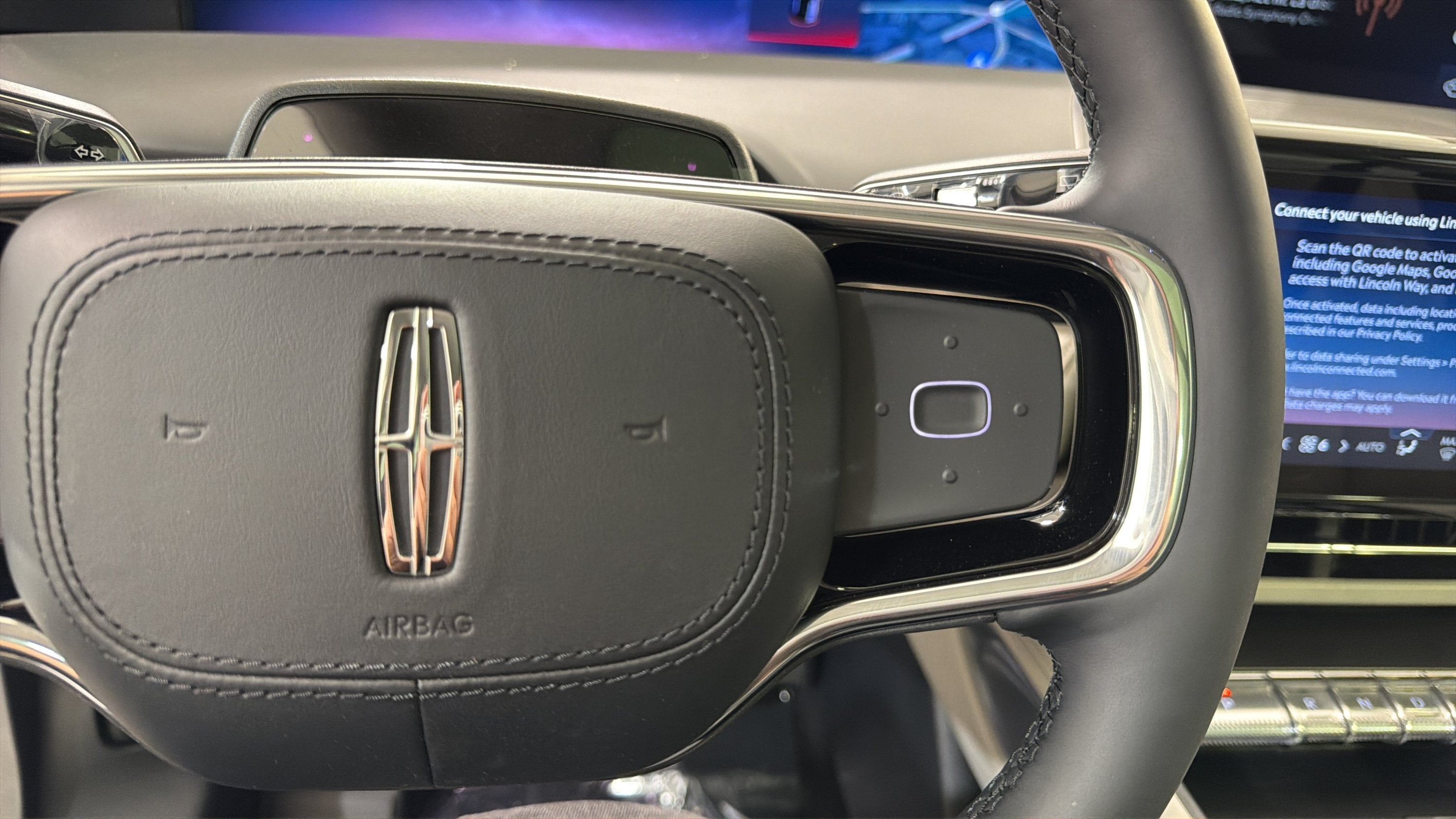 2026 Lincoln Nautilus Reserve Hybrid