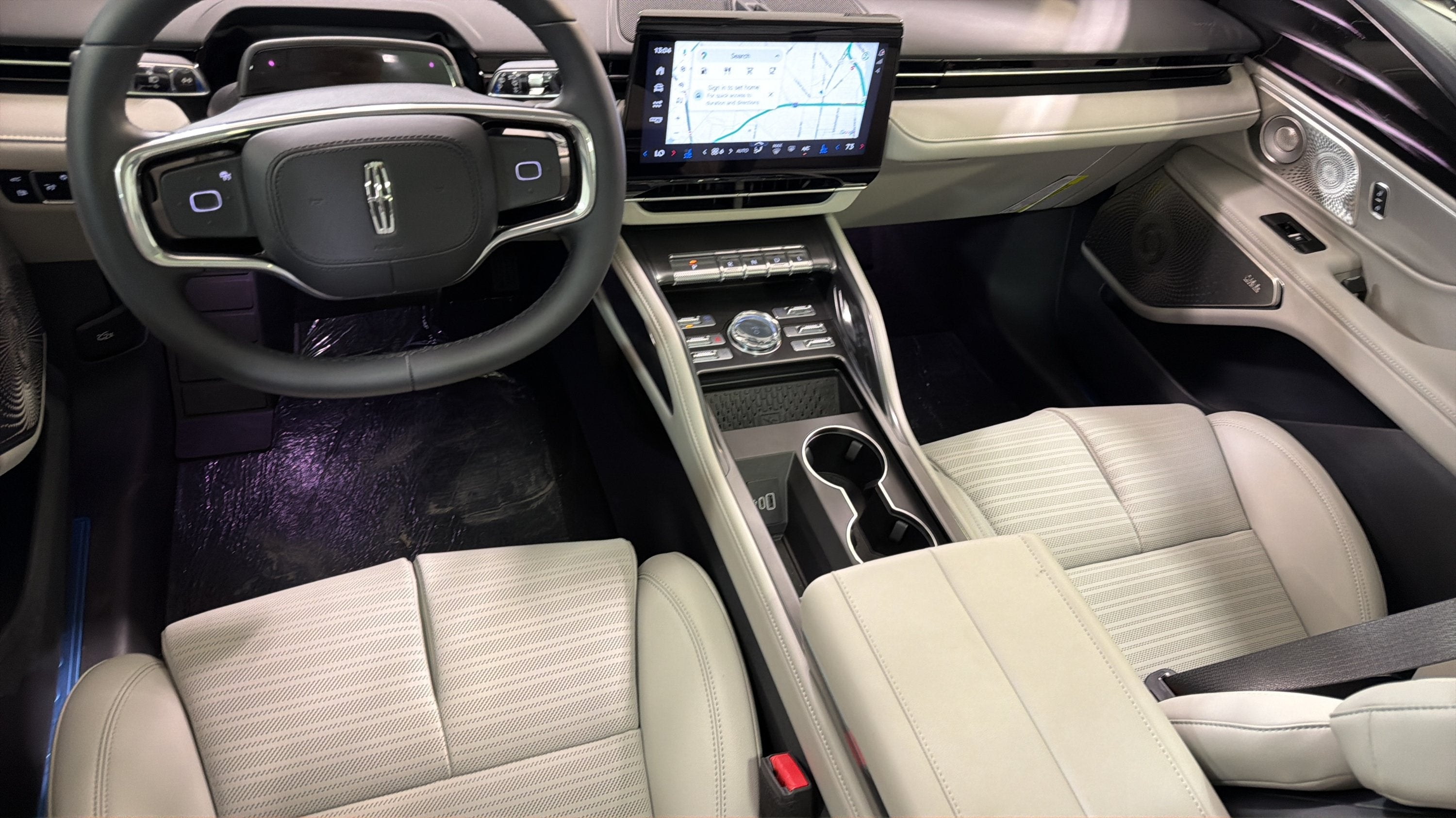 2026 Lincoln Nautilus Reserve Hybrid