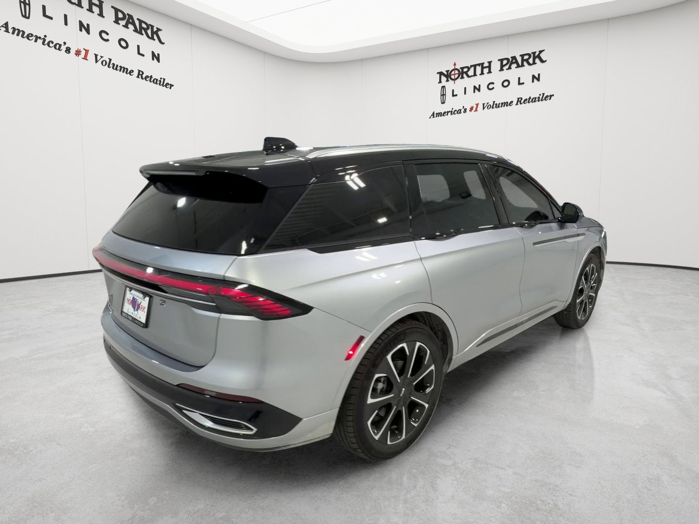 2026 Lincoln Nautilus Reserve Hybrid