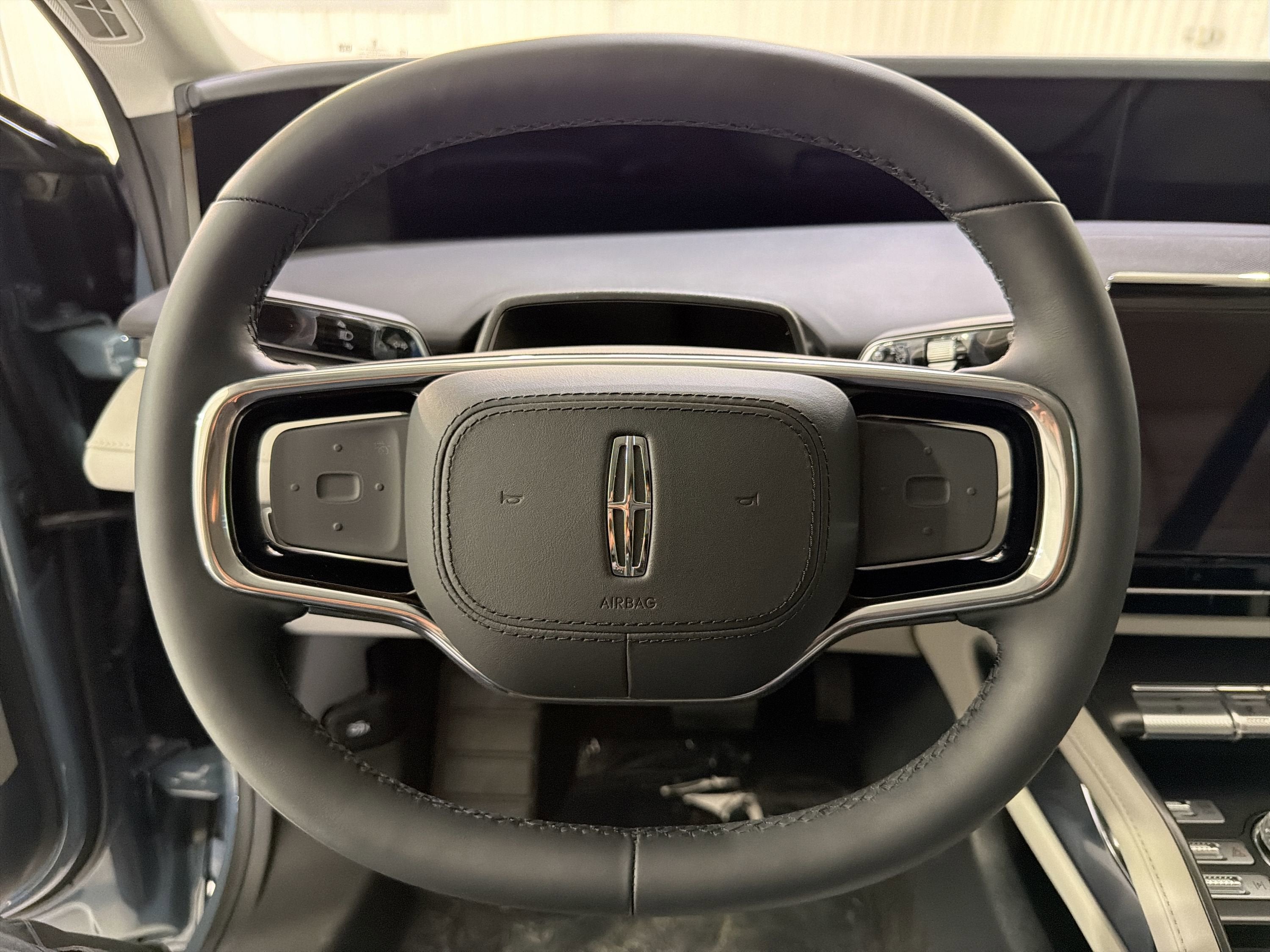 2026 Lincoln Nautilus Reserve Hybrid