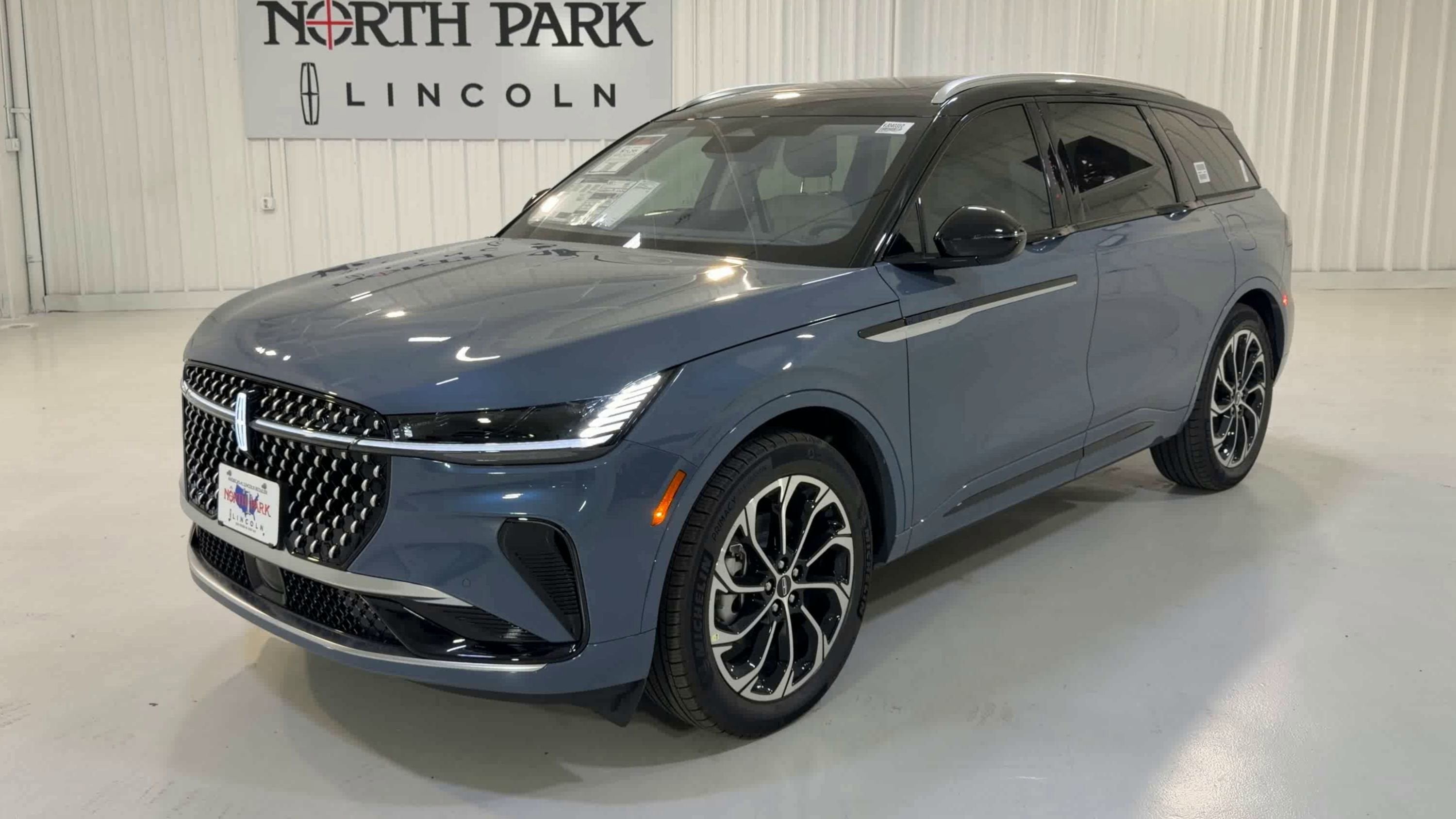 2026 Lincoln Nautilus Reserve Hybrid