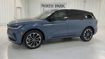 2026 Lincoln Nautilus Reserve Hybrid