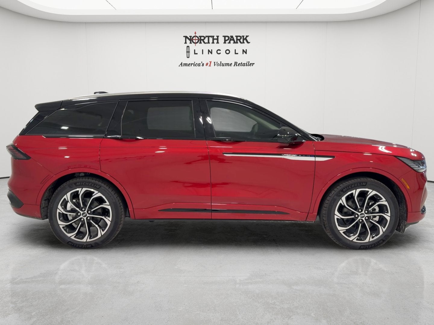 2026 Lincoln Nautilus Reserve Hybrid