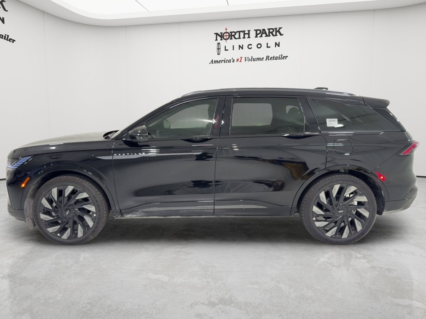2026 Lincoln Nautilus Reserve Hybrid