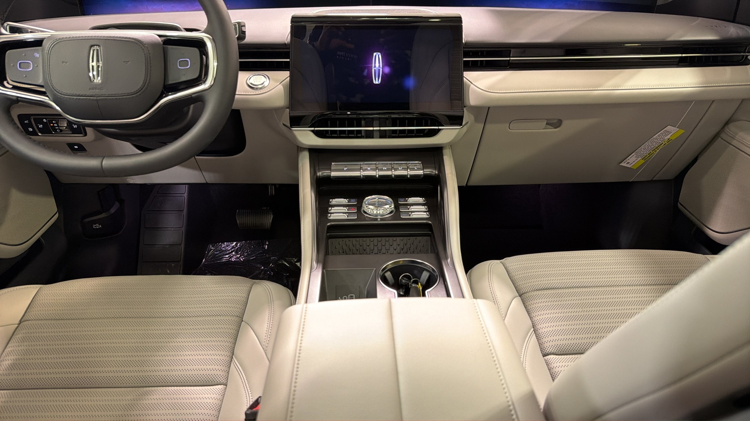 2026 Lincoln Nautilus Reserve Hybrid