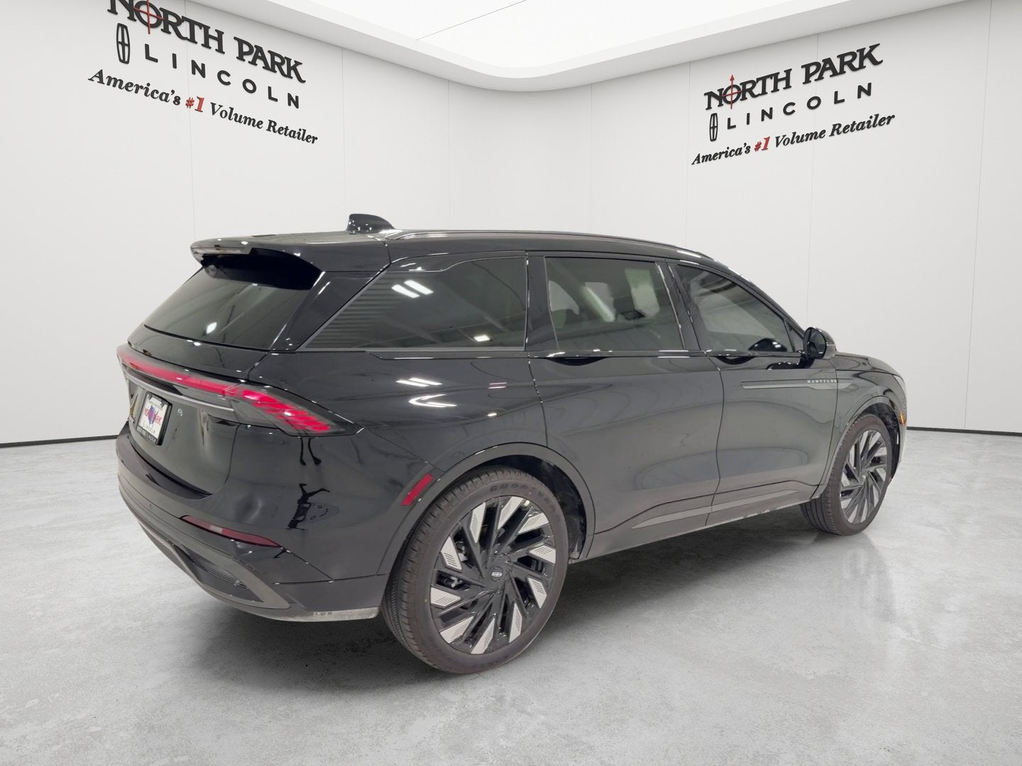 2026 Lincoln Nautilus Reserve Hybrid