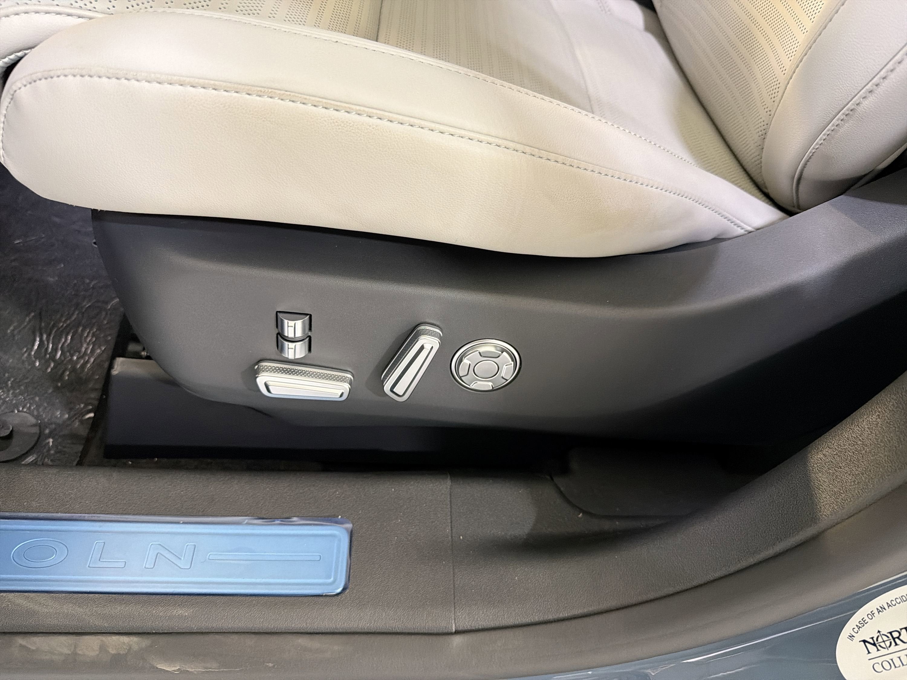 2026 Lincoln Nautilus Reserve Hybrid
