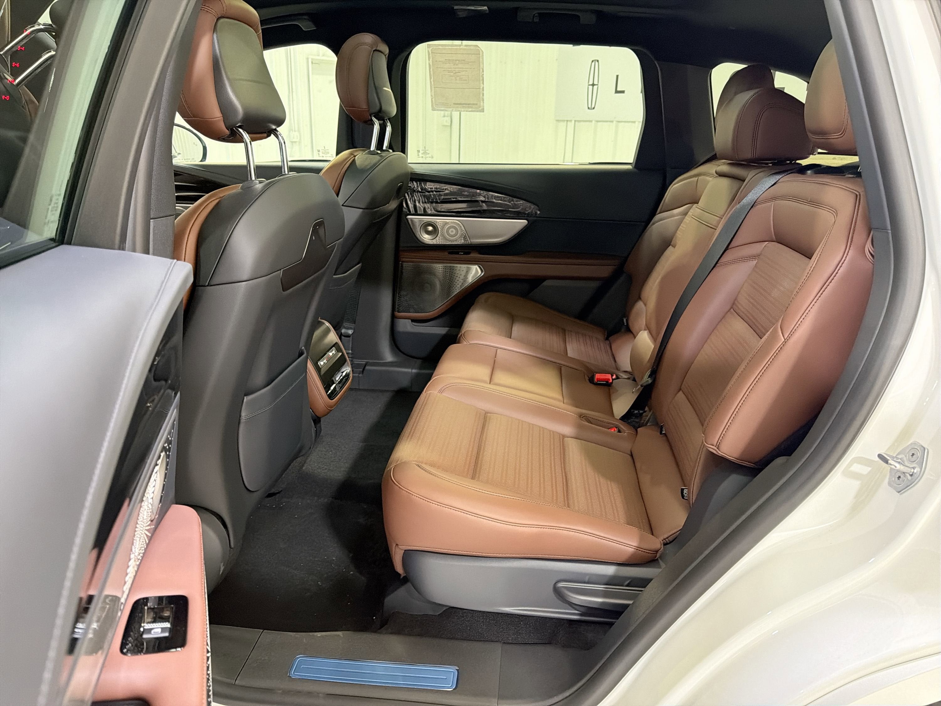 2026 Lincoln Nautilus Reserve Hybrid