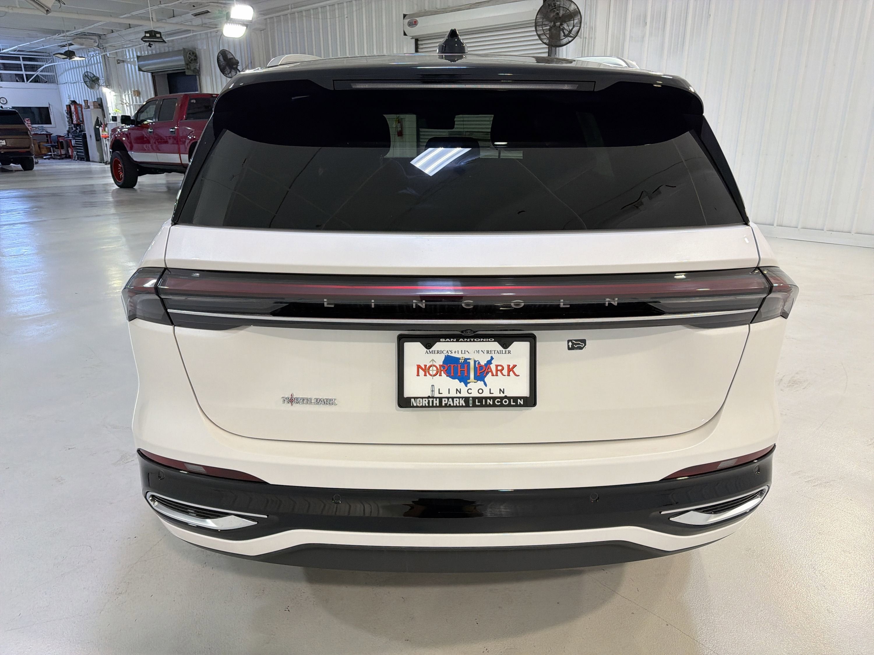 2026 Lincoln Nautilus Reserve Hybrid