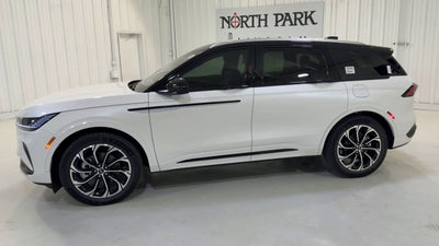 2026 Lincoln Nautilus Reserve Hybrid