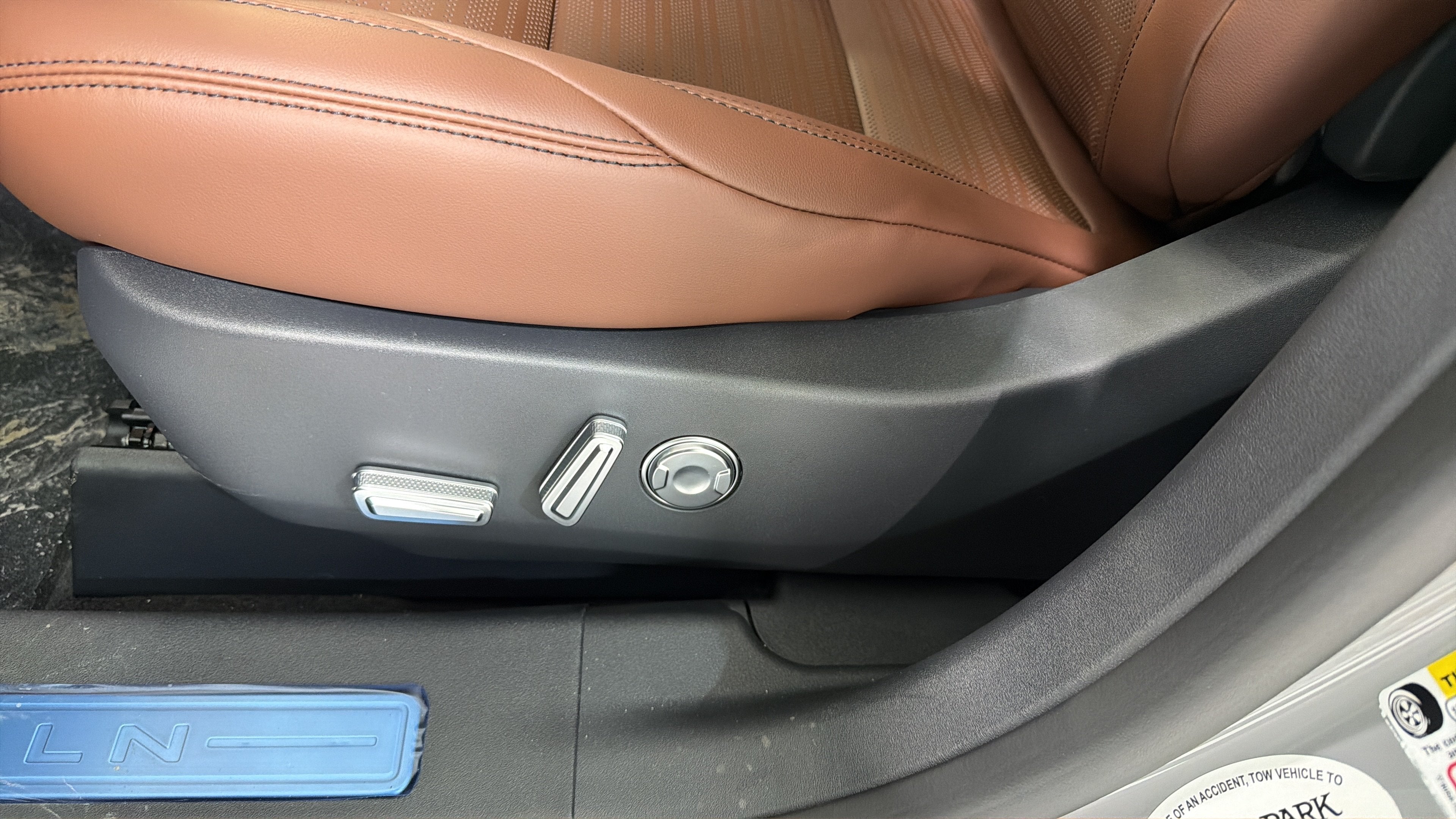 2026 Lincoln Nautilus Reserve Hybrid