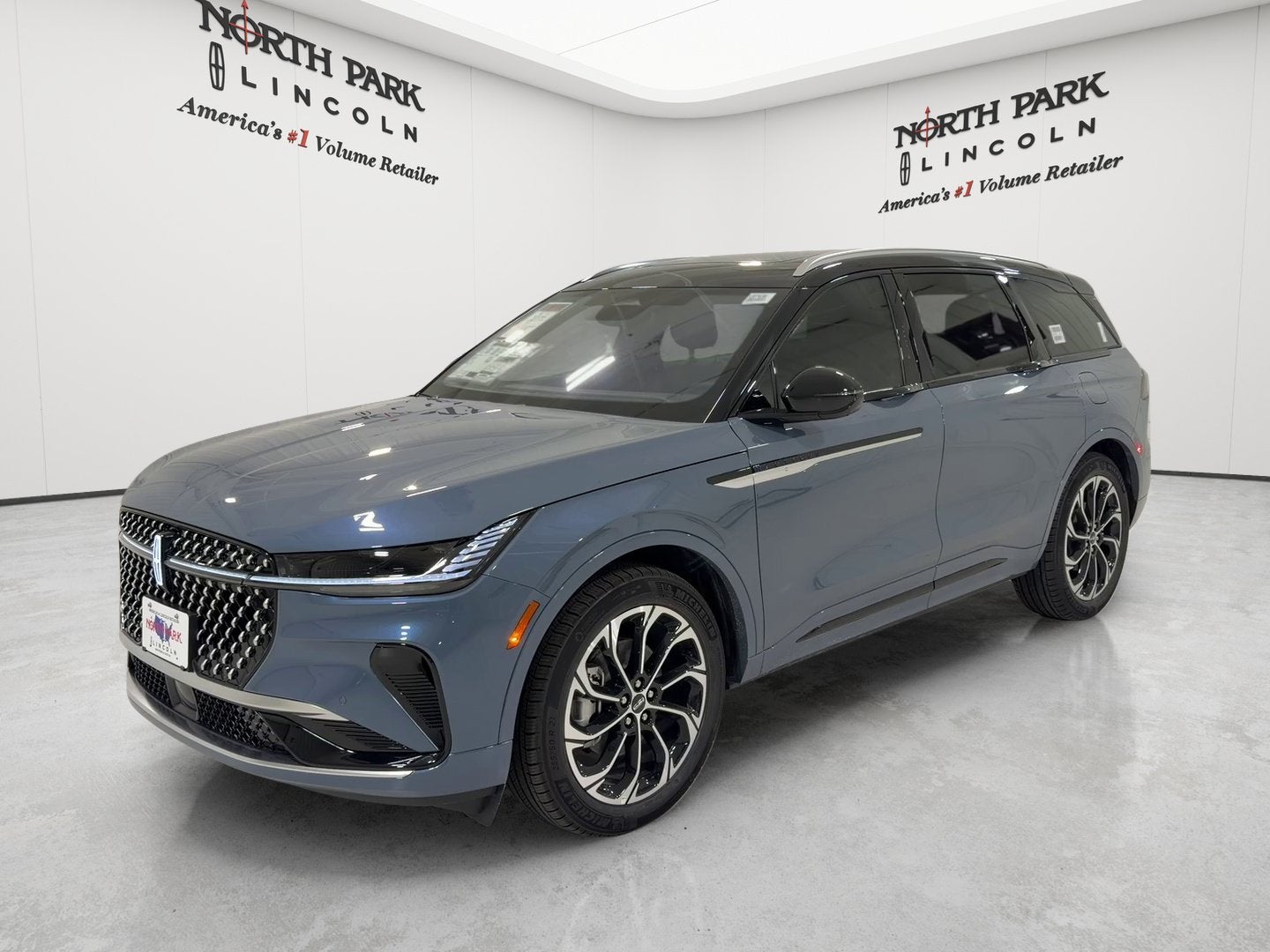 2026 Lincoln Nautilus Reserve Hybrid