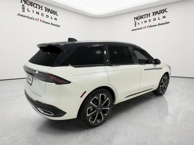 2026 Lincoln Nautilus Reserve Hybrid
