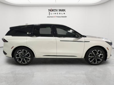 2026 Lincoln Nautilus Reserve Hybrid