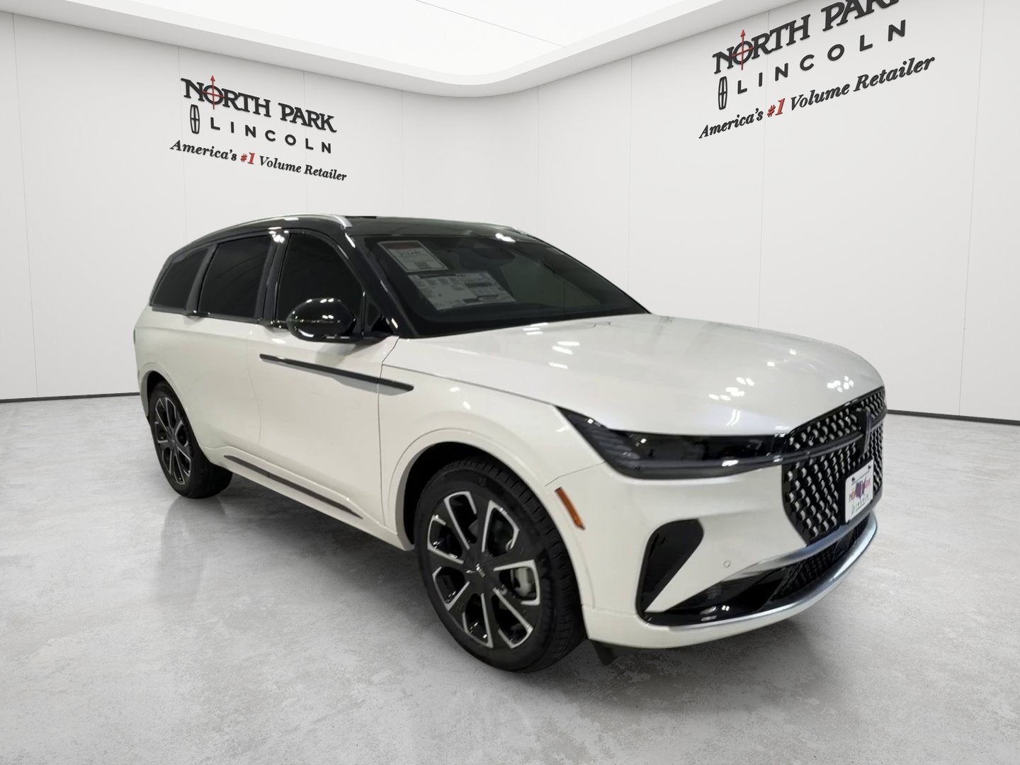 2026 Lincoln Nautilus Reserve Hybrid