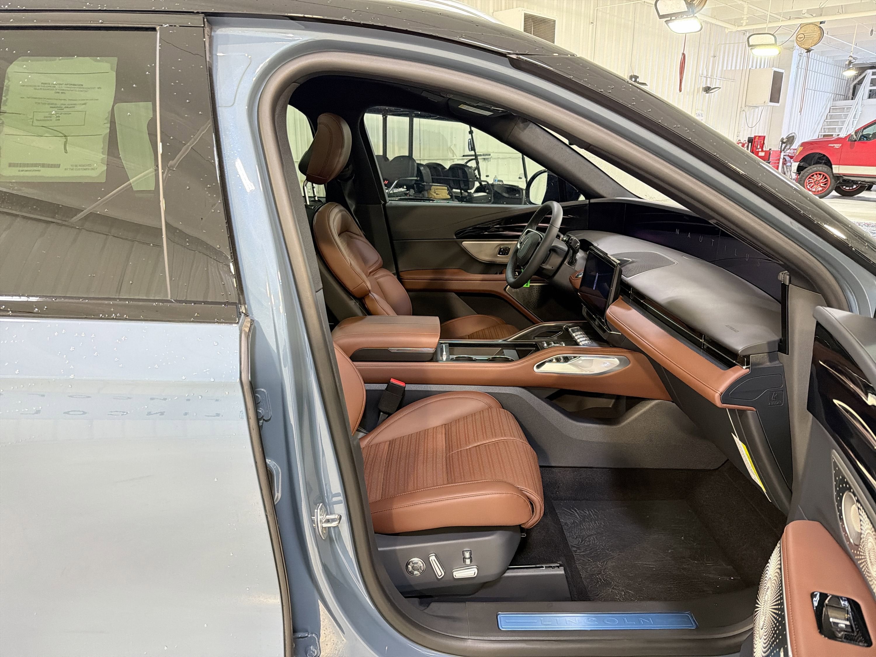 2026 Lincoln Nautilus Reserve Hybrid