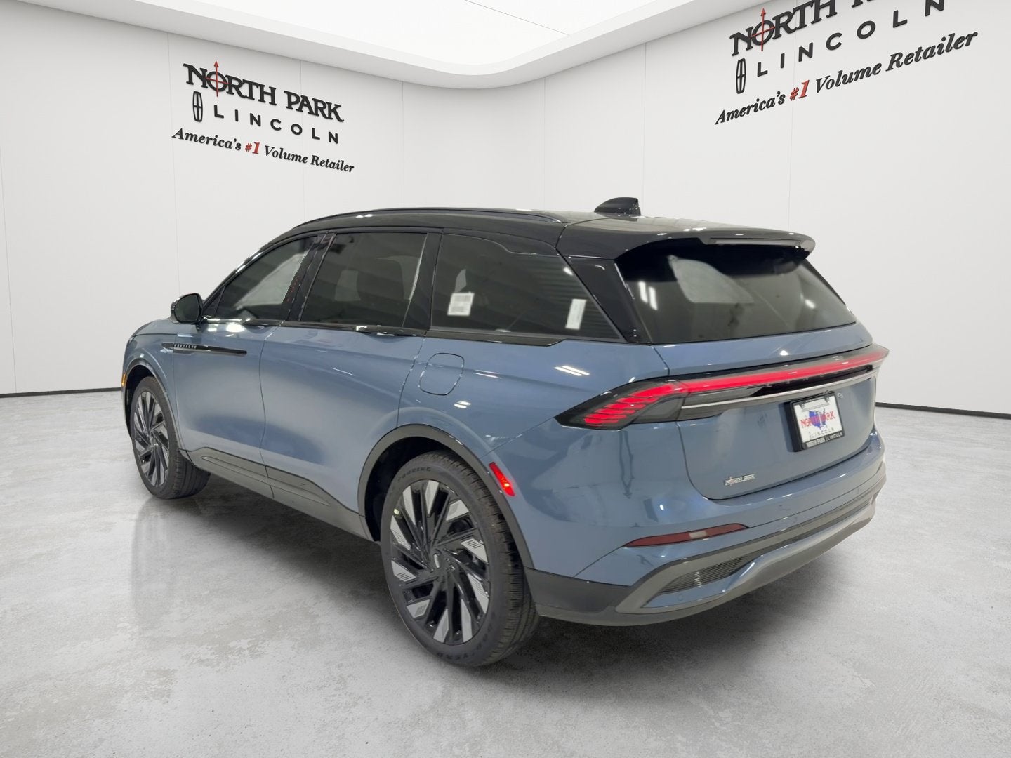 2026 Lincoln Nautilus Reserve Hybrid