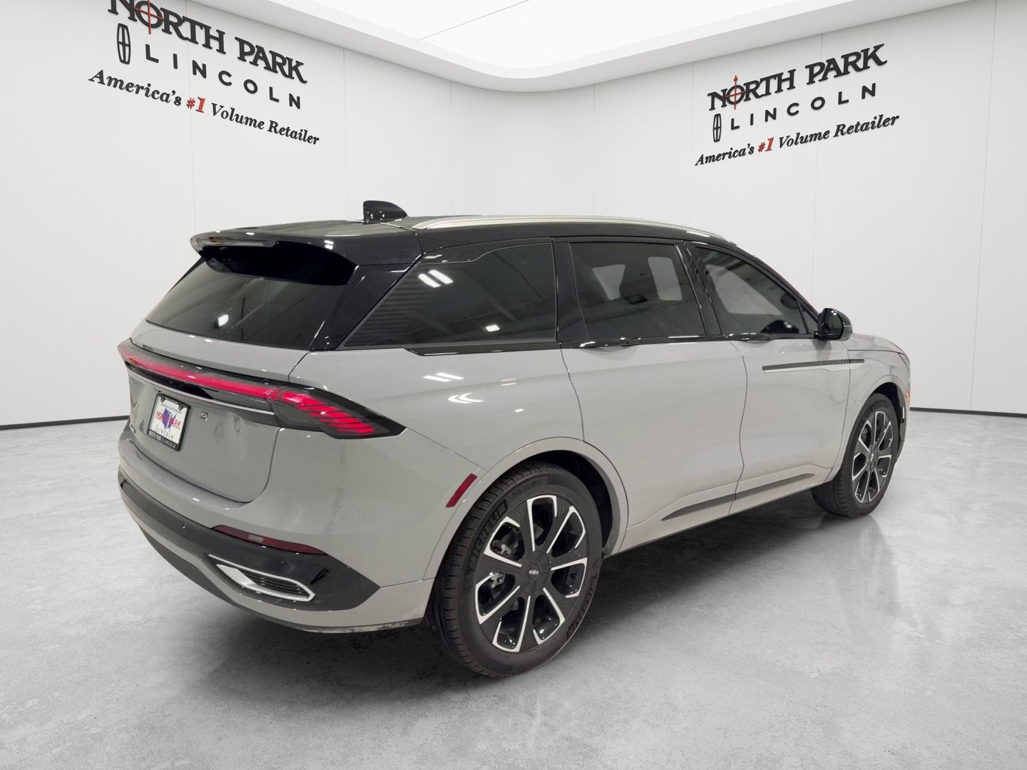 2026 Lincoln Nautilus Reserve Hybrid