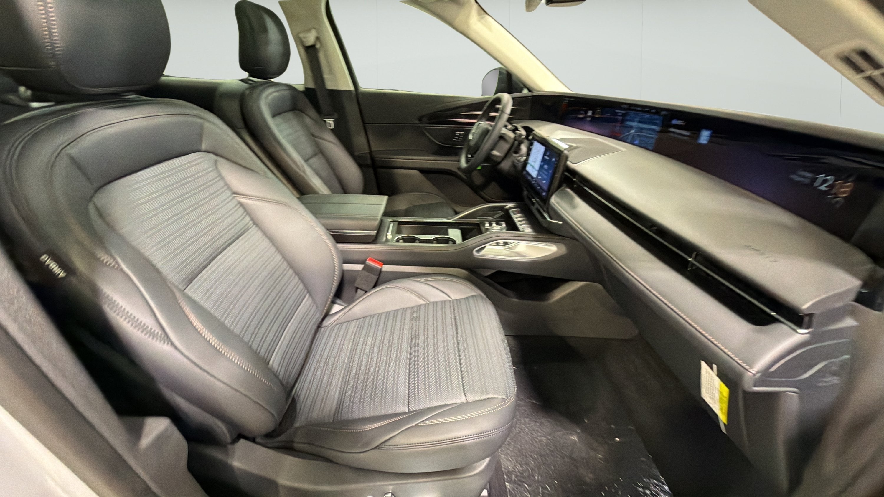 2026 Lincoln Nautilus Reserve Hybrid