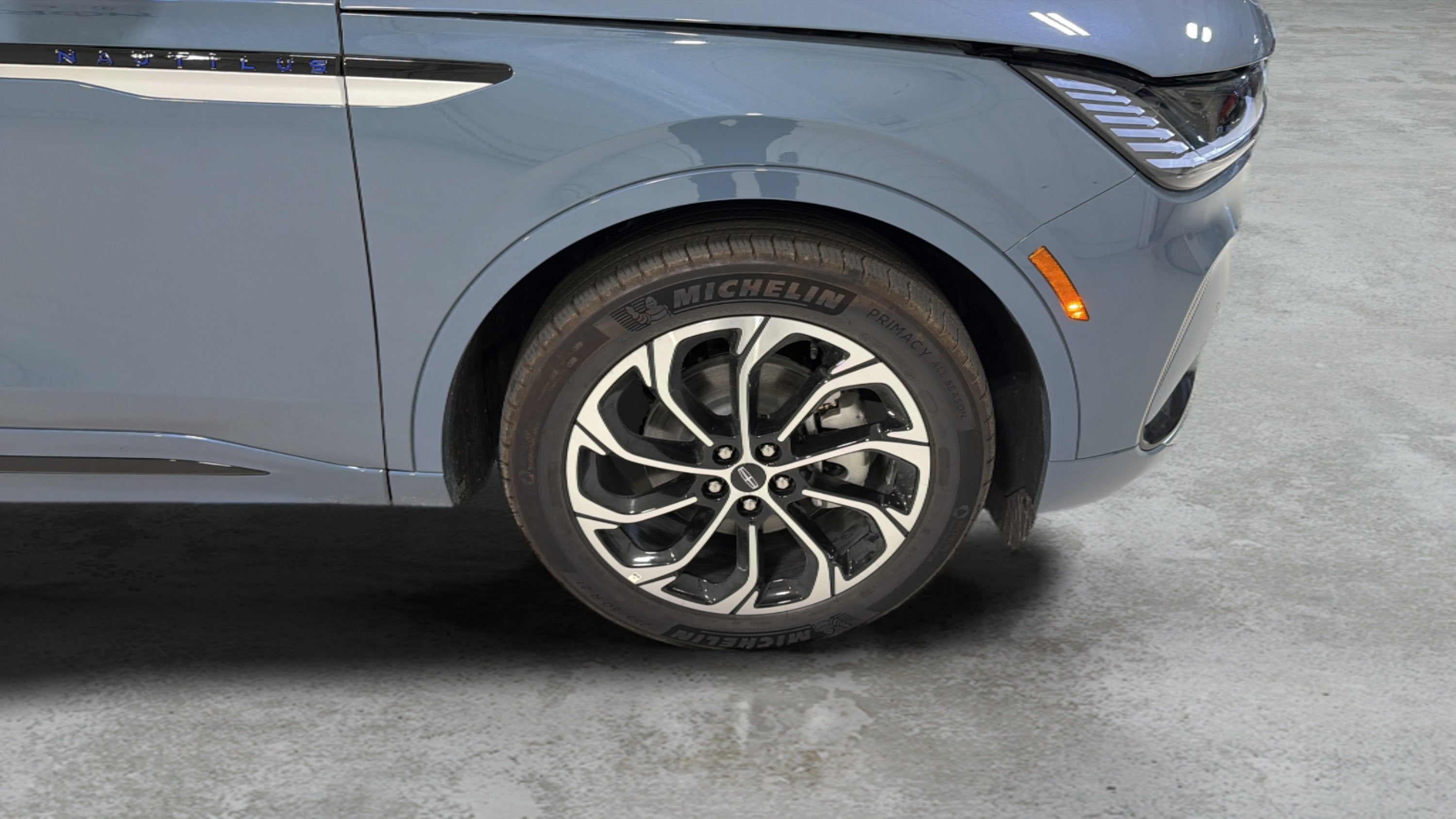 2026 Lincoln Nautilus Reserve Hybrid