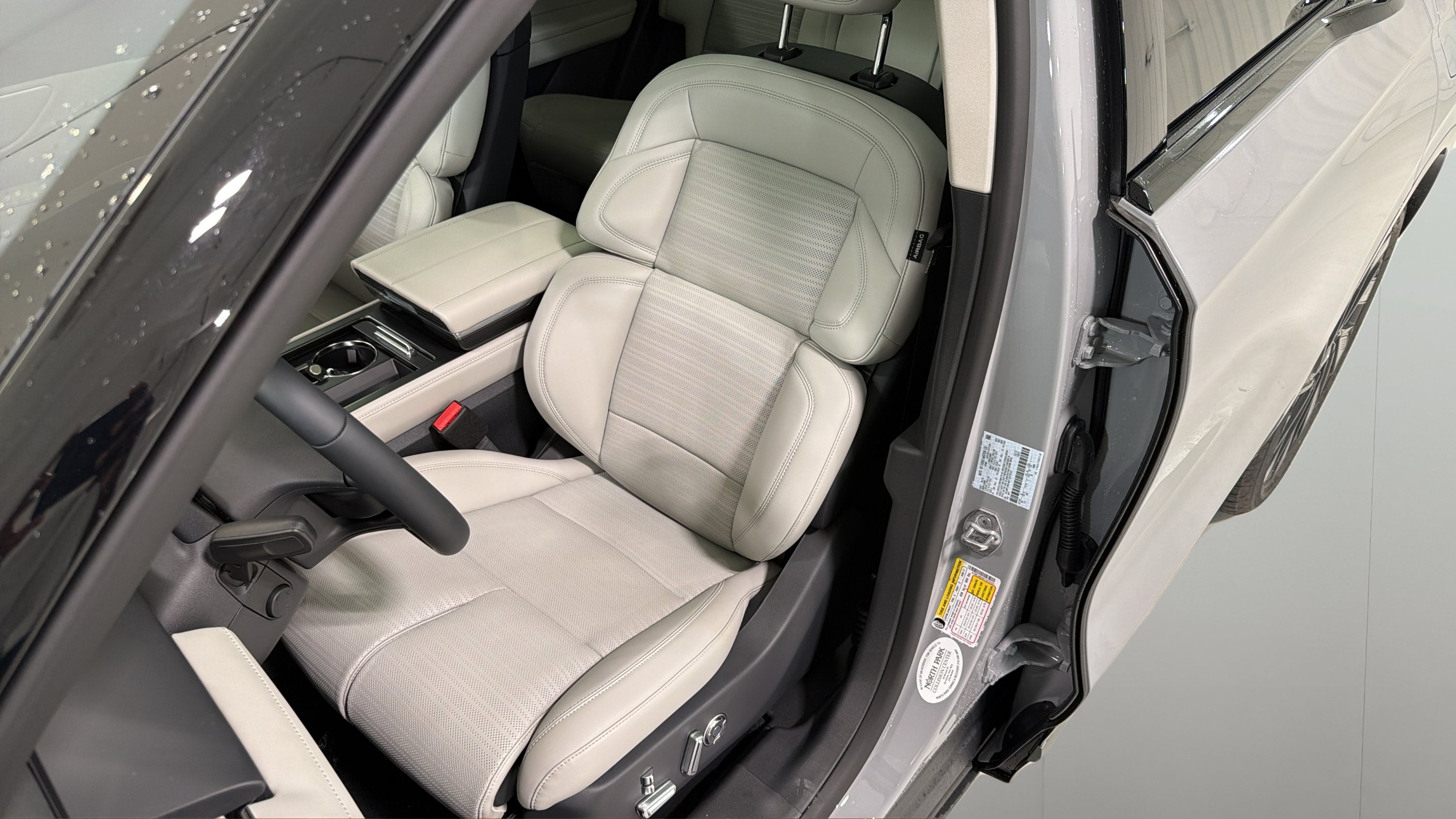 2026 Lincoln Nautilus Reserve Hybrid