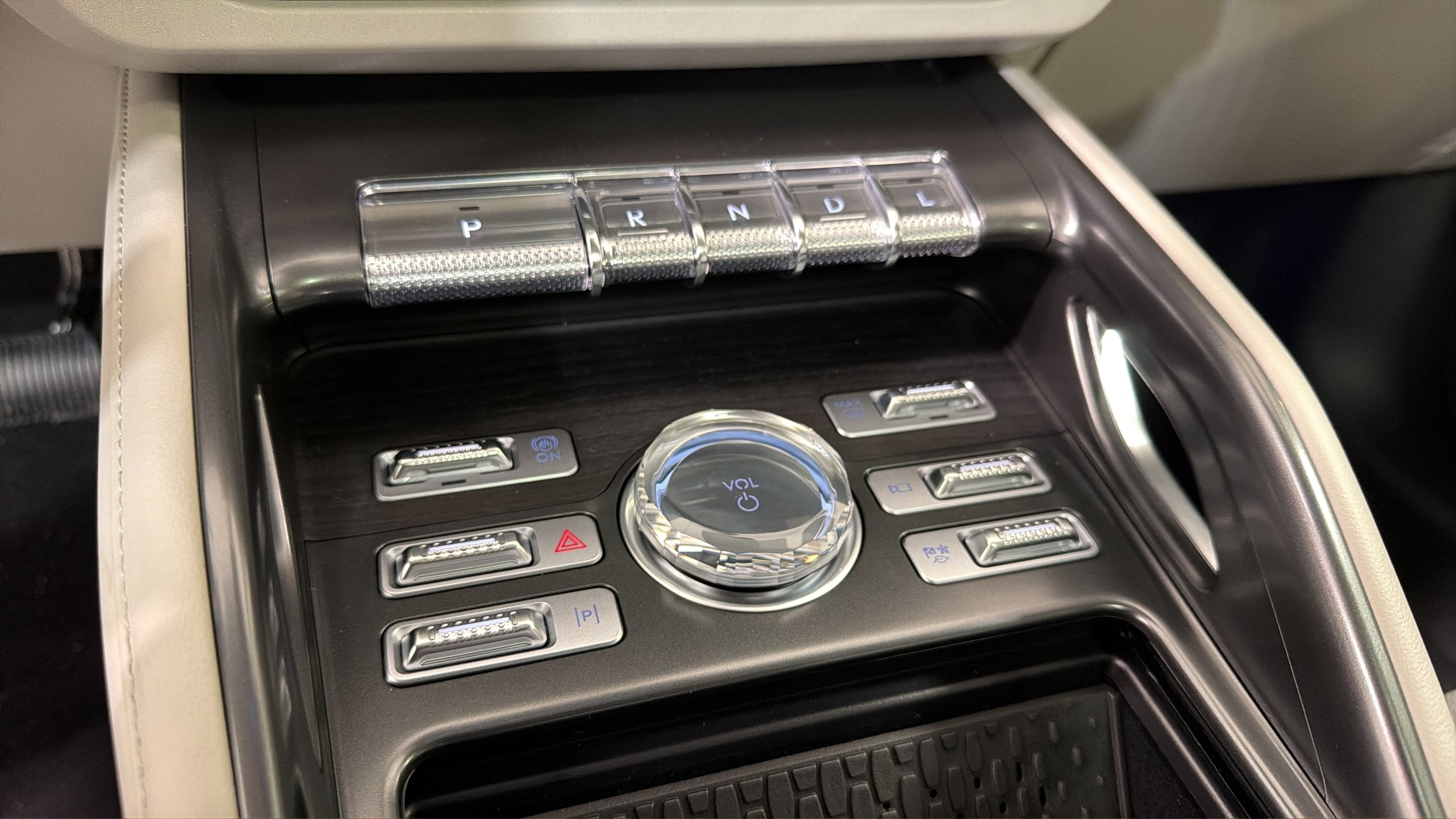2026 Lincoln Nautilus Reserve Hybrid