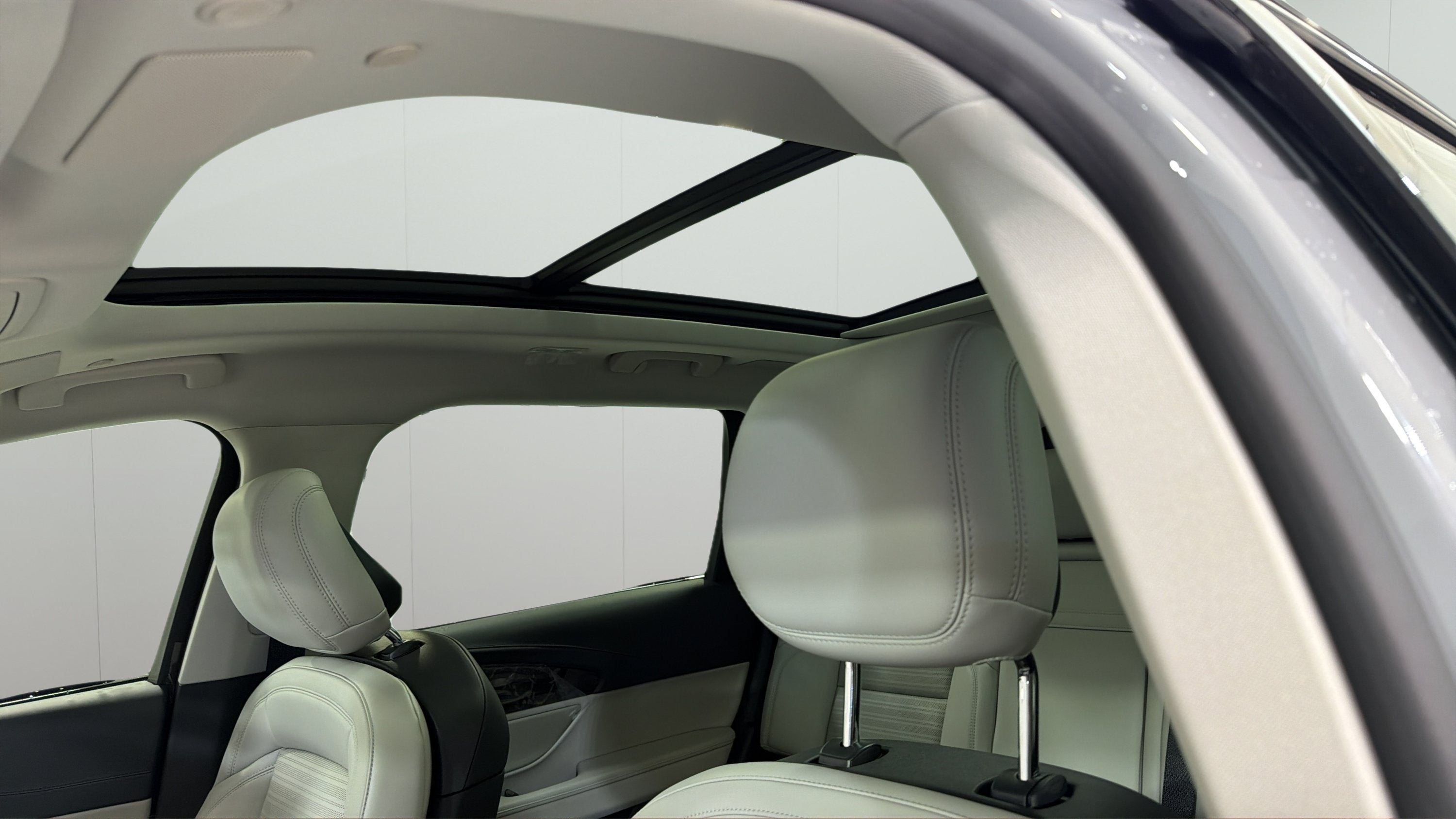 2026 Lincoln Nautilus Reserve Hybrid