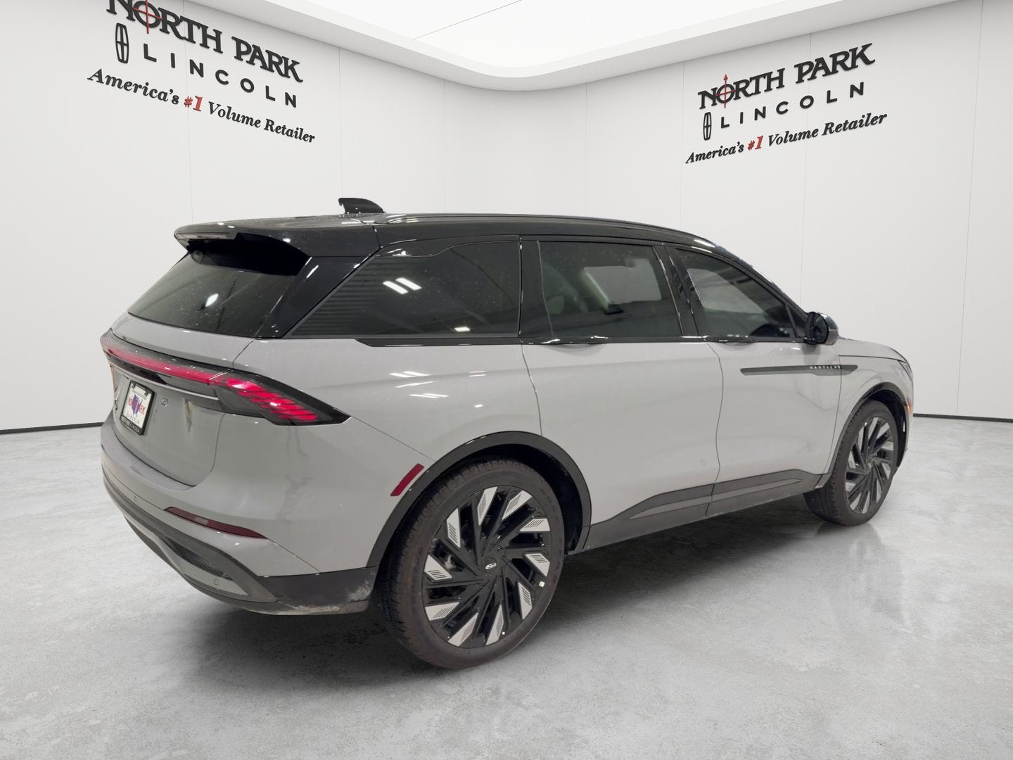 2026 Lincoln Nautilus Reserve Hybrid