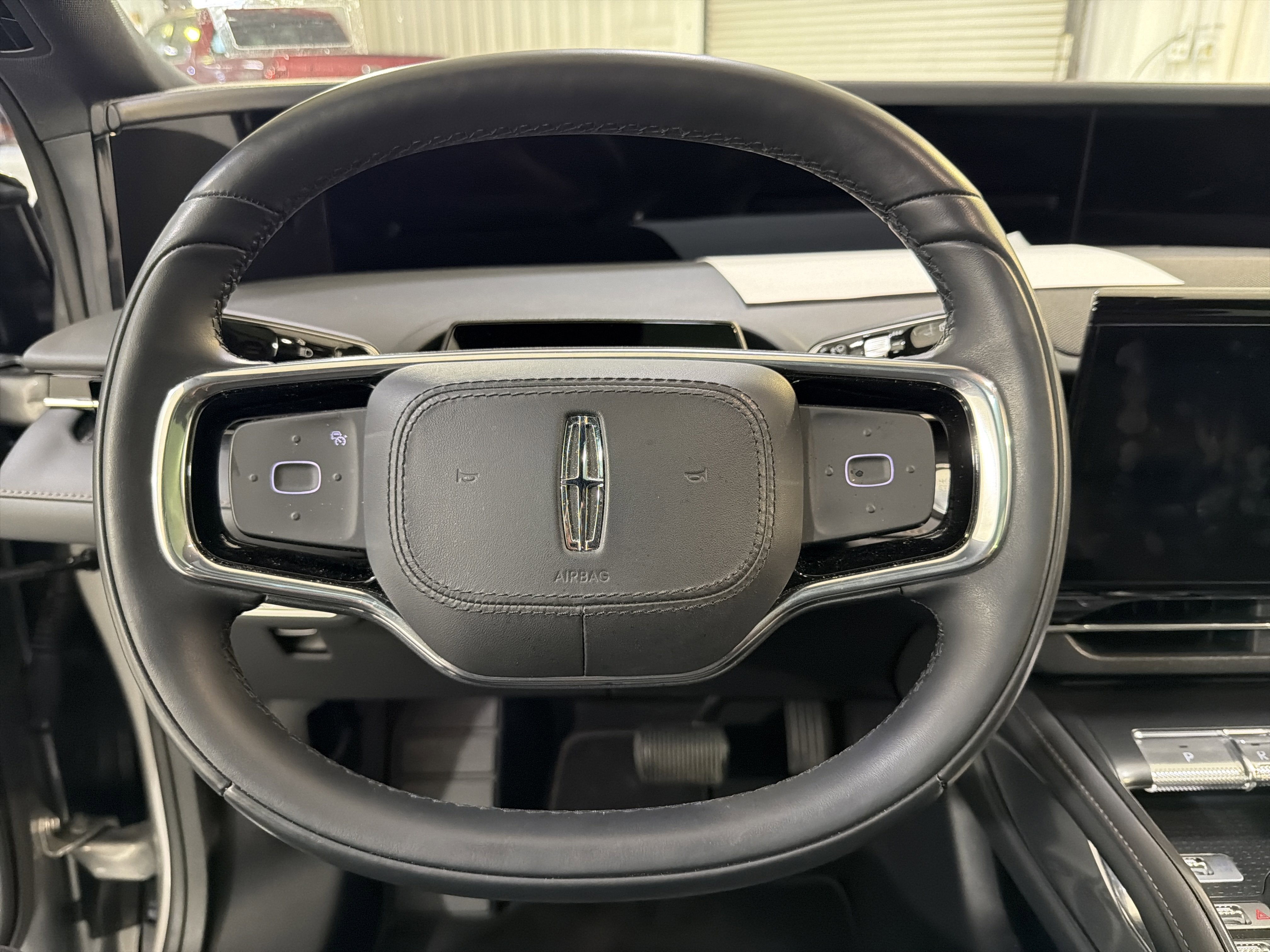 2025 Lincoln Nautilus Reserve