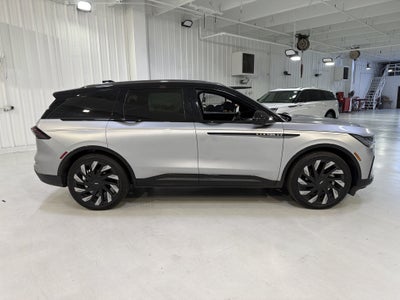 2025 Lincoln Nautilus Reserve