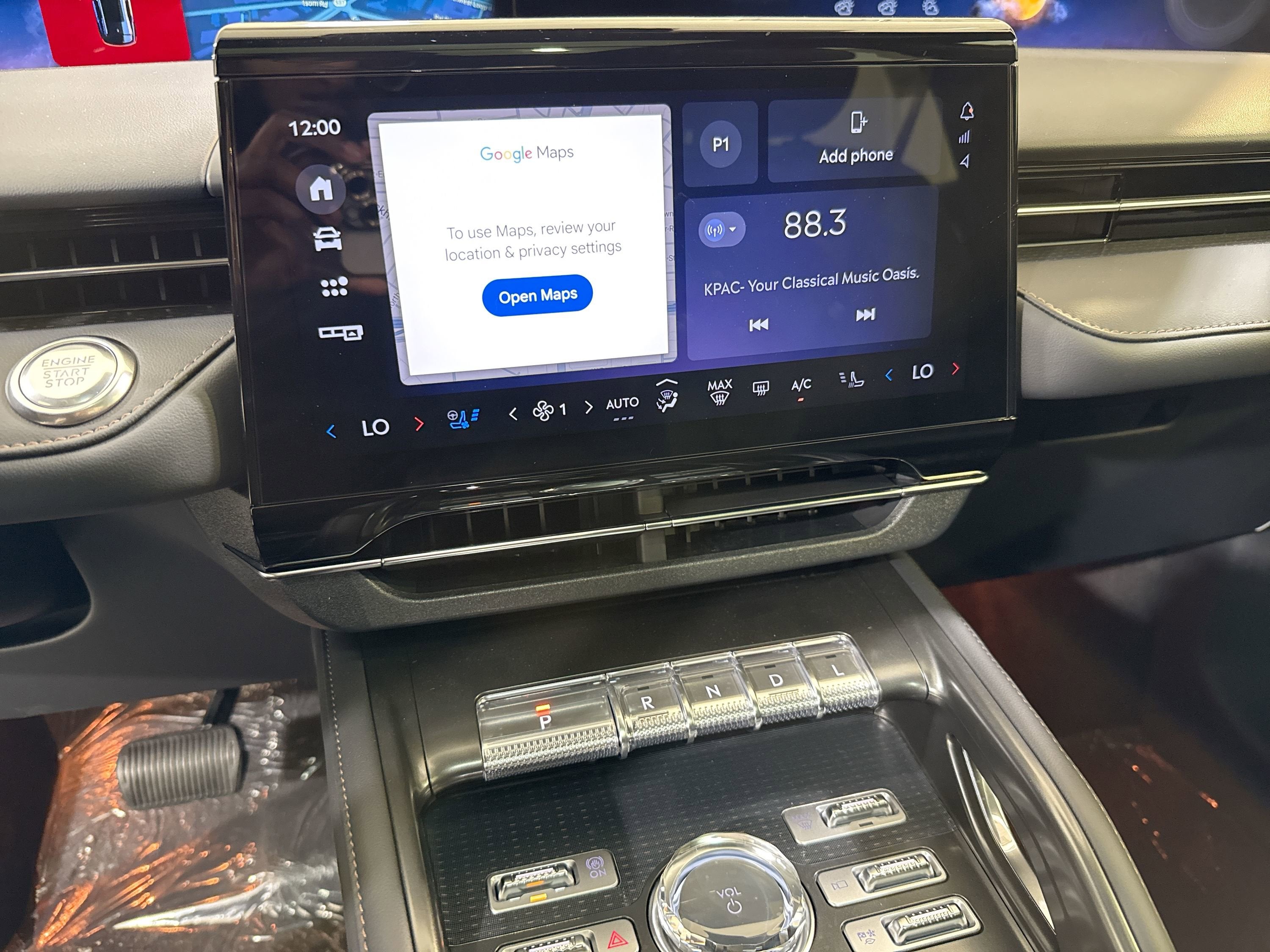 2025 Lincoln Nautilus Reserve Hybrid