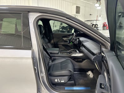 2025 Lincoln Nautilus Reserve Hybrid