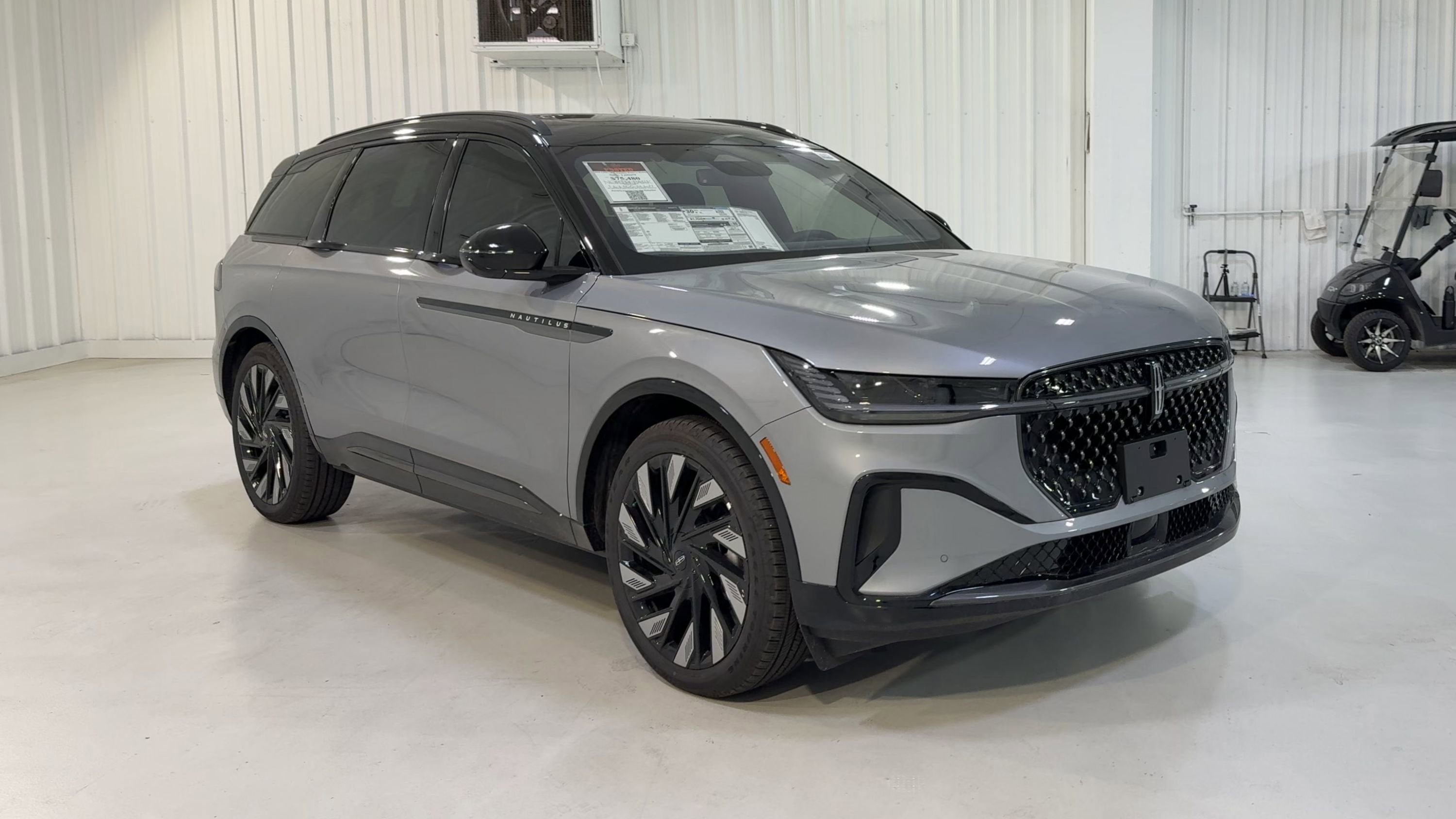 2025 Lincoln Nautilus Reserve Hybrid