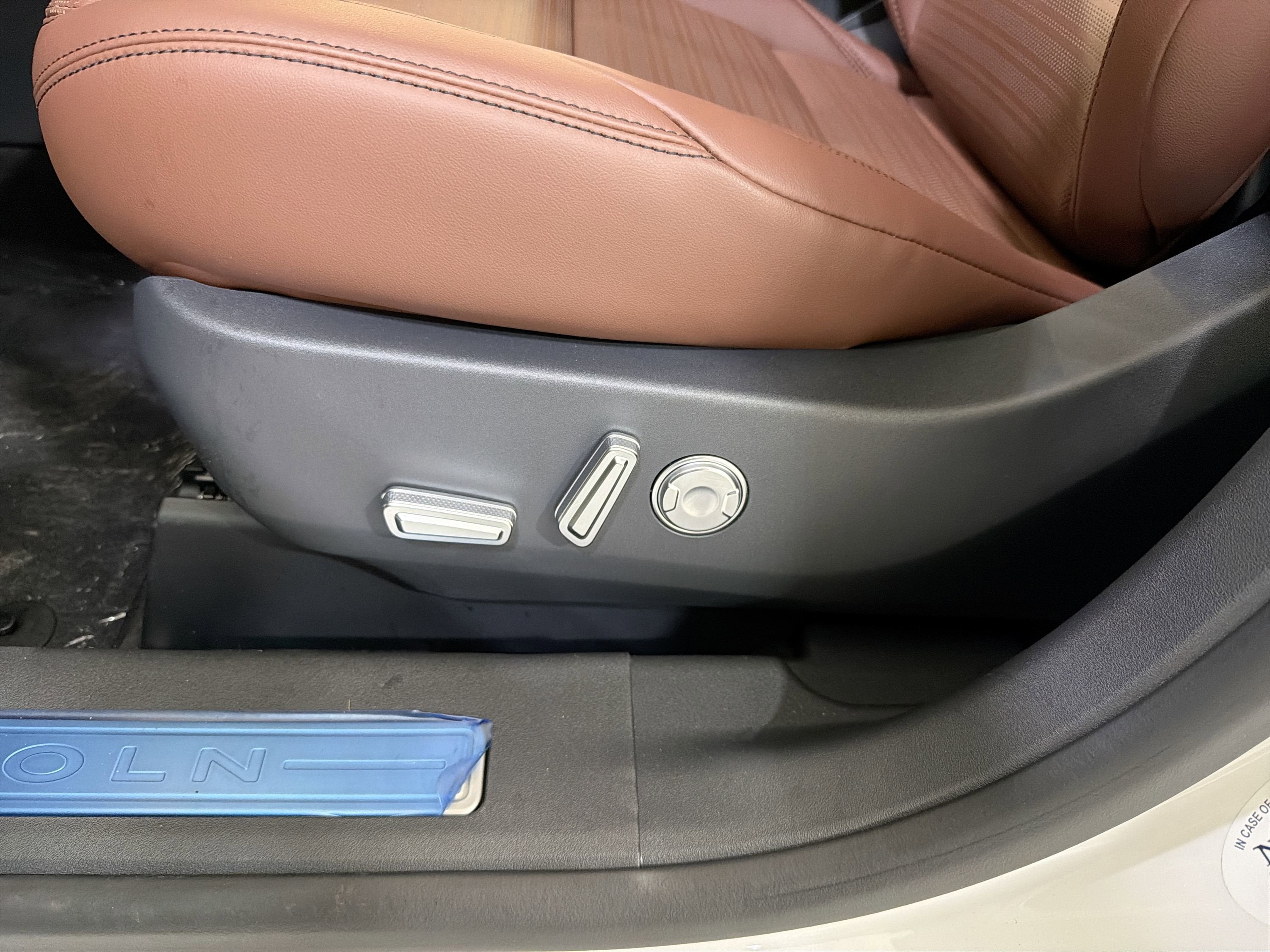 2026 Lincoln Nautilus Reserve Hybrid