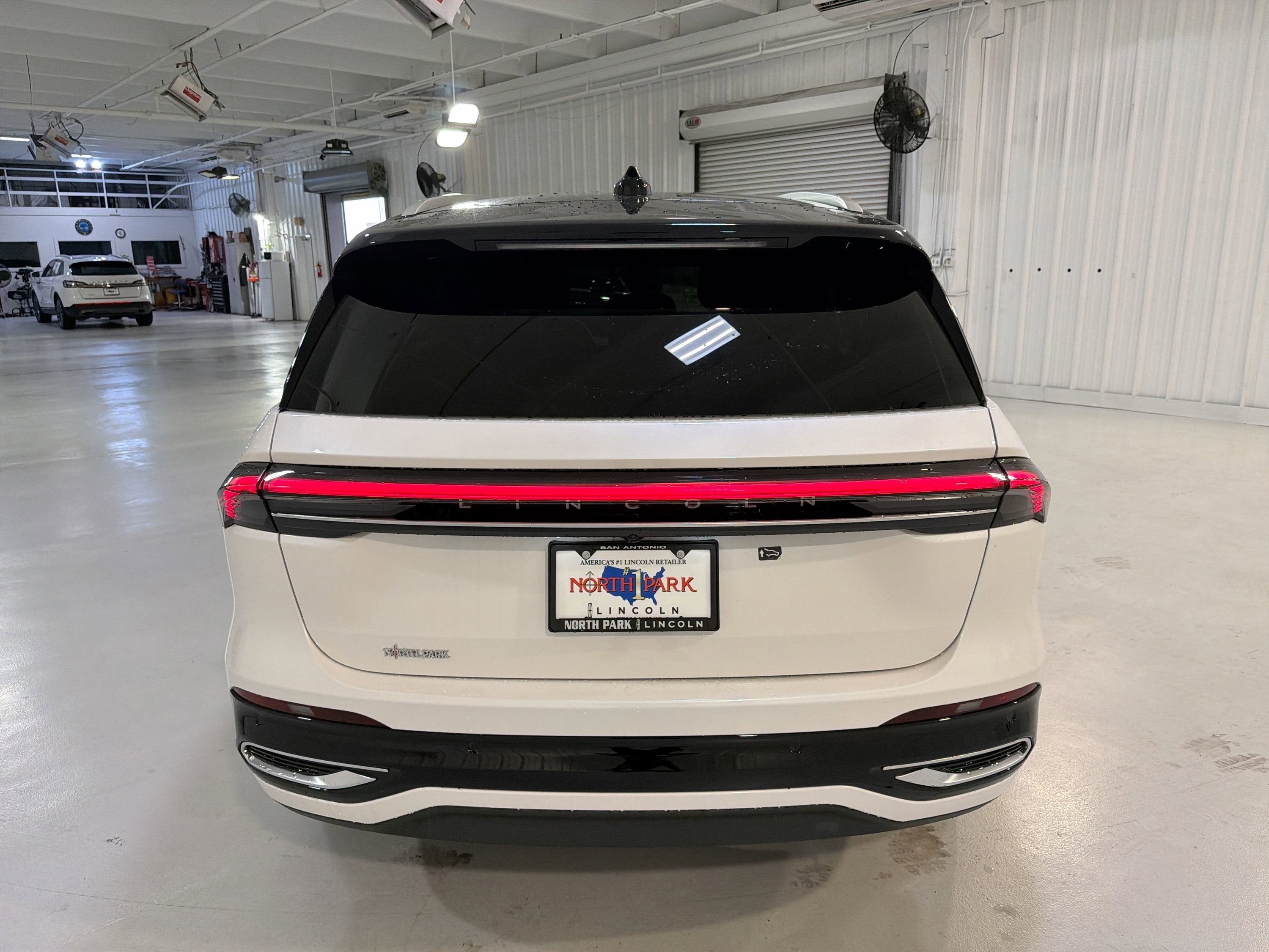 2026 Lincoln Nautilus Reserve Hybrid