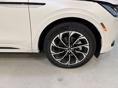 2026 Lincoln Nautilus Reserve Hybrid